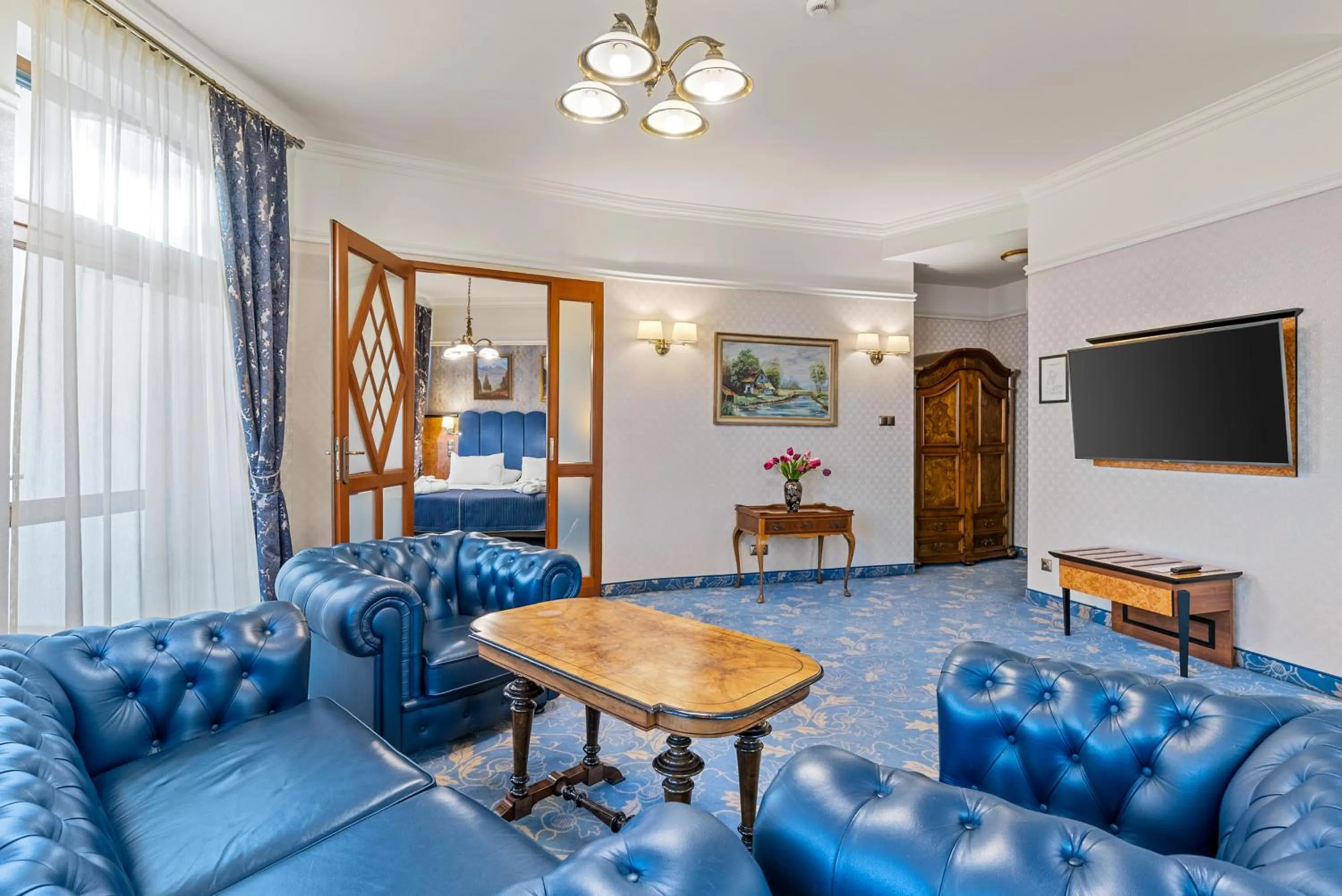 Communal lounge/ TV room in Hotel Diament Plaza Gliwice