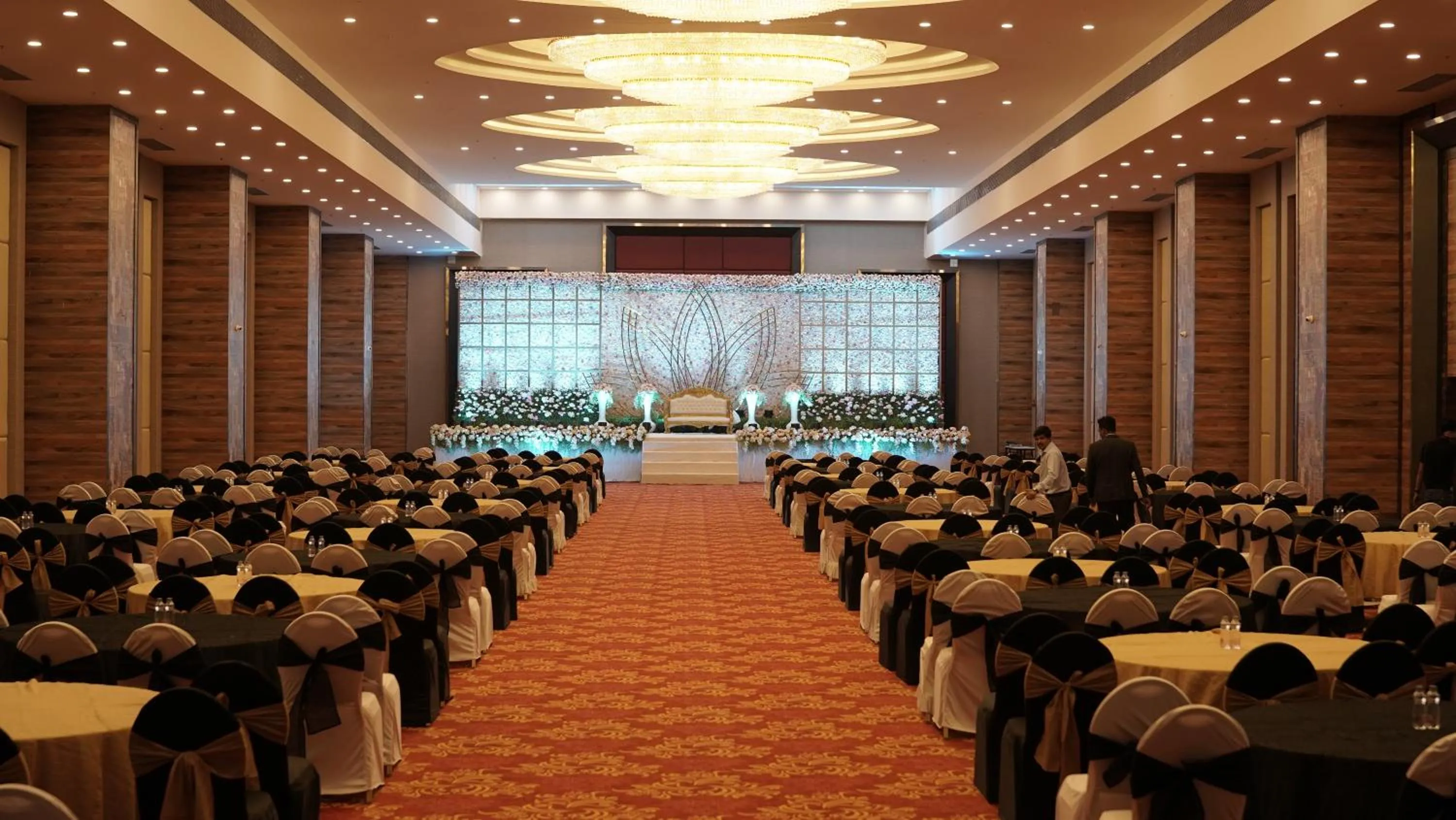 Business facilities in Hotel Tip Top International Pune