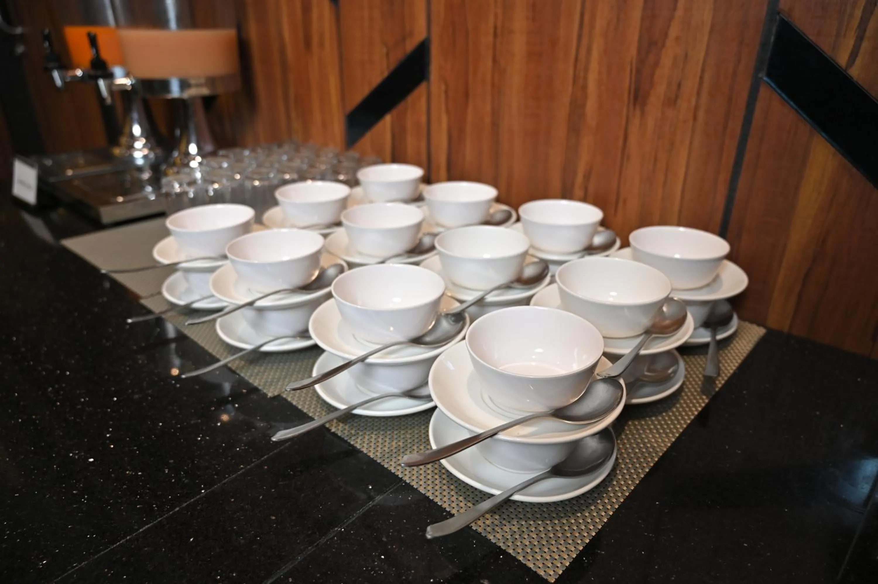 Coffee/tea facilities in Hotel Tip Top International Pune