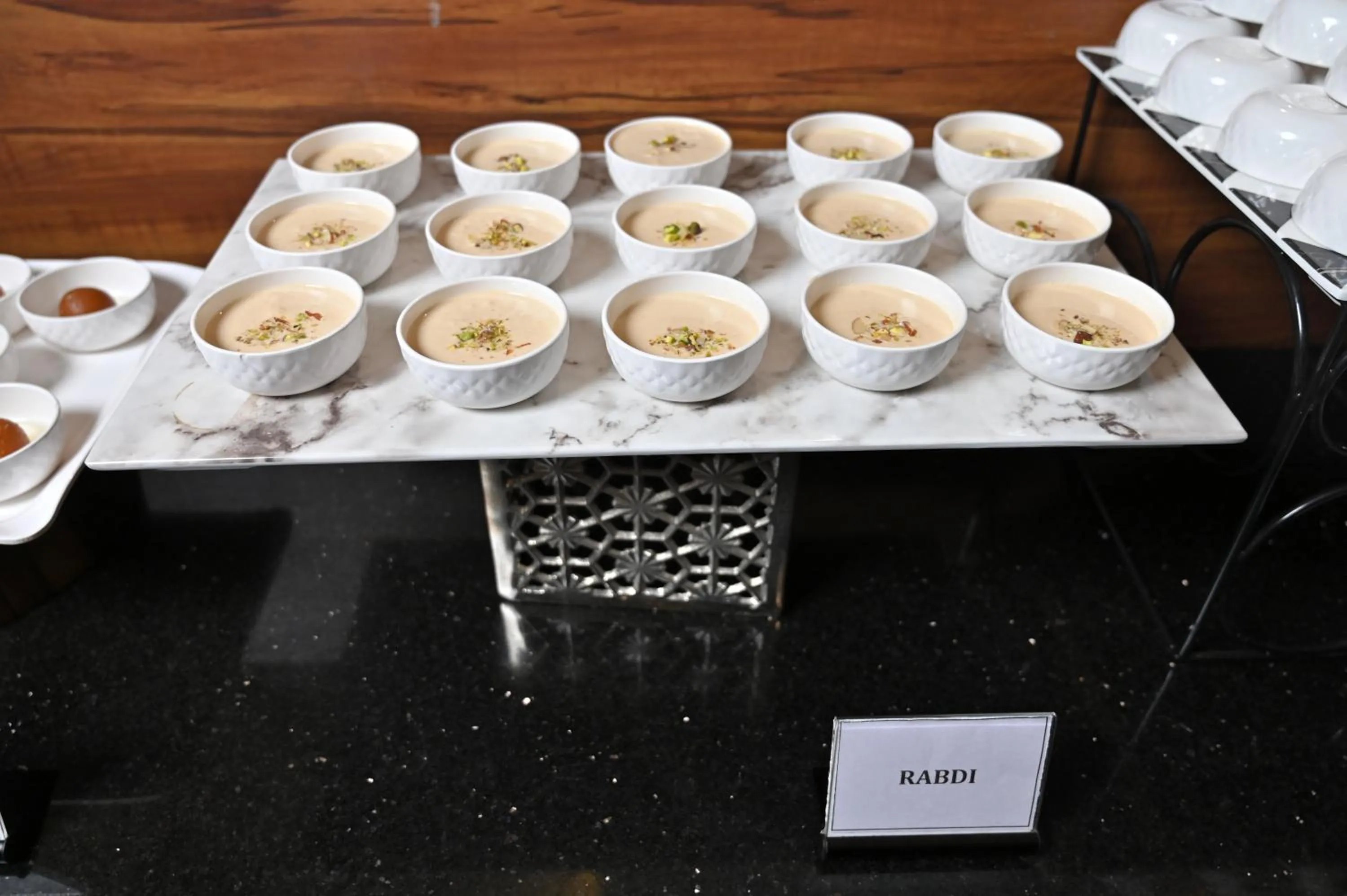 Restaurant/places to eat in Hotel Tip Top International Pune