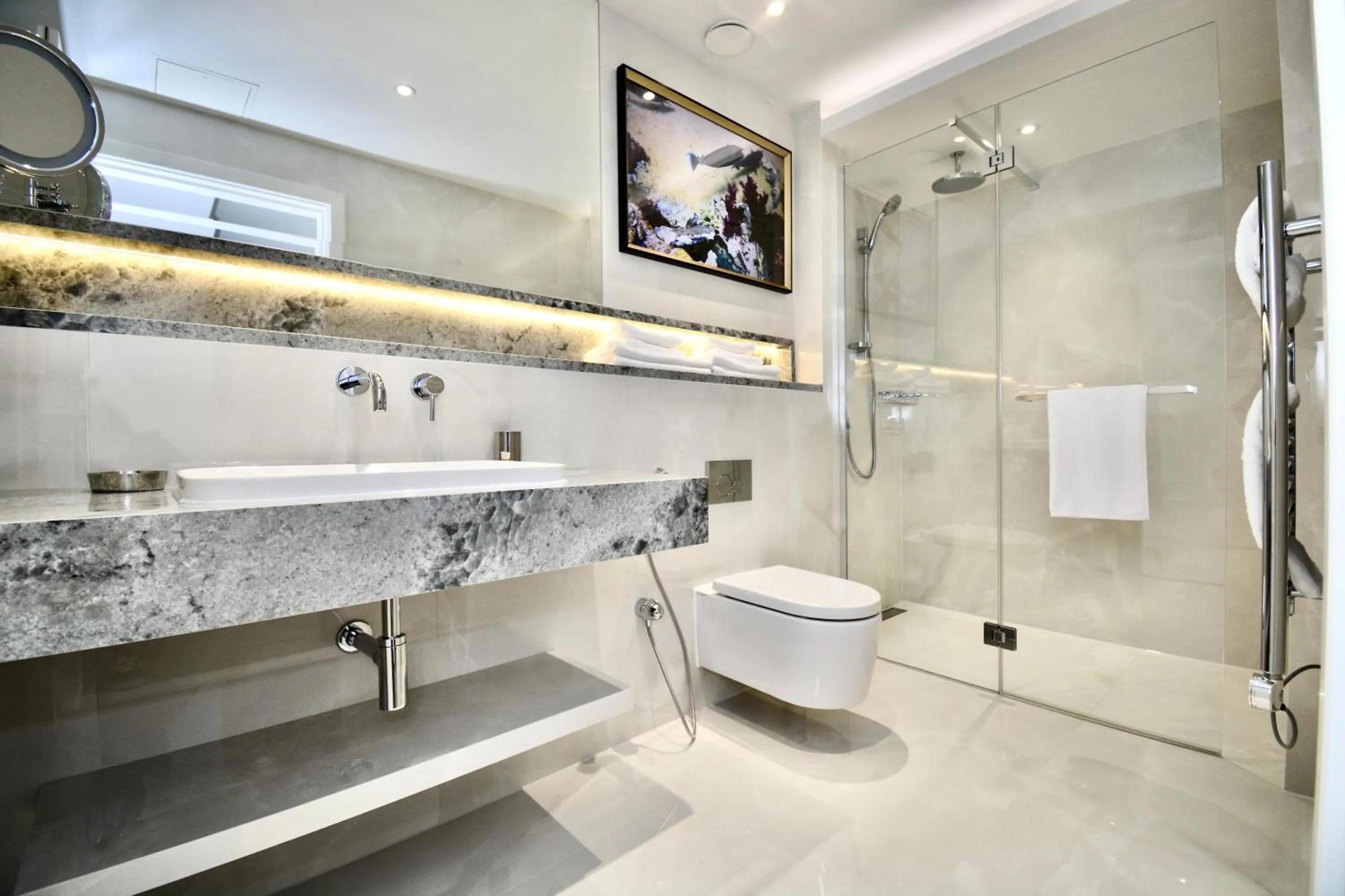 Shower in Sanctum Regent's Park