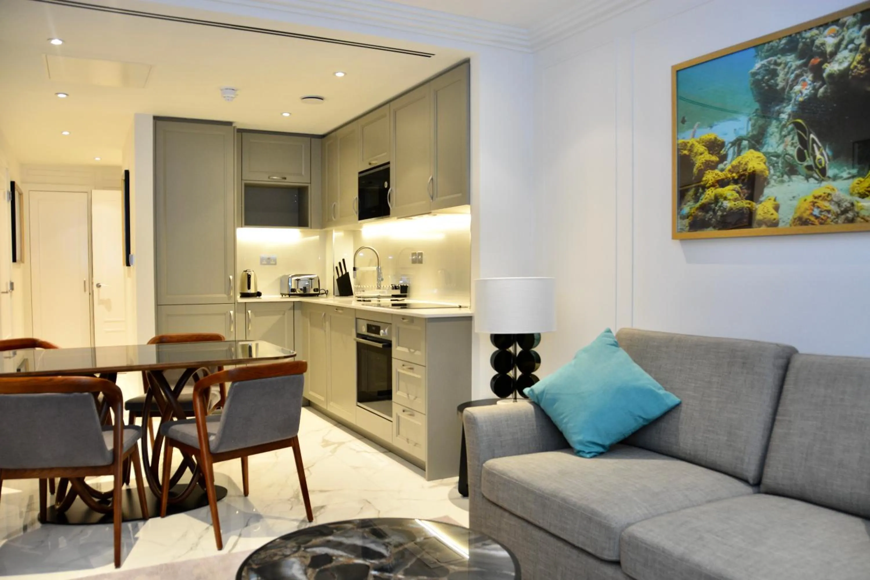 Kitchen or kitchenette in Sanctum Regent's Park