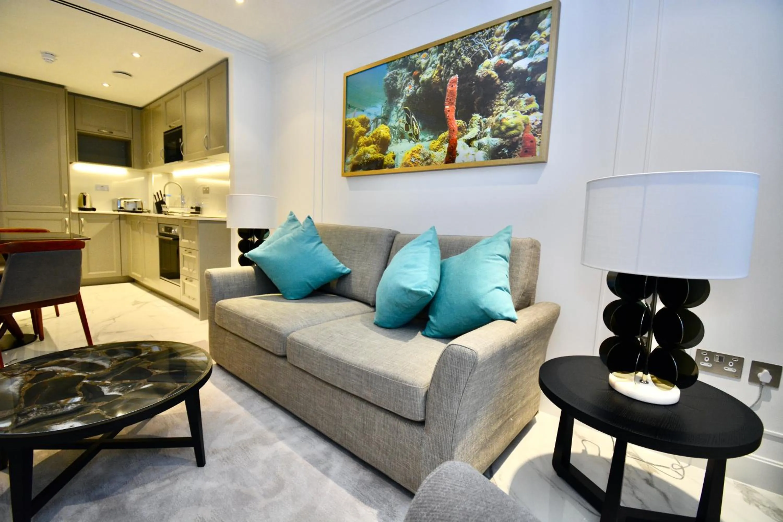 Kitchen or kitchenette in Sanctum Regent's Park