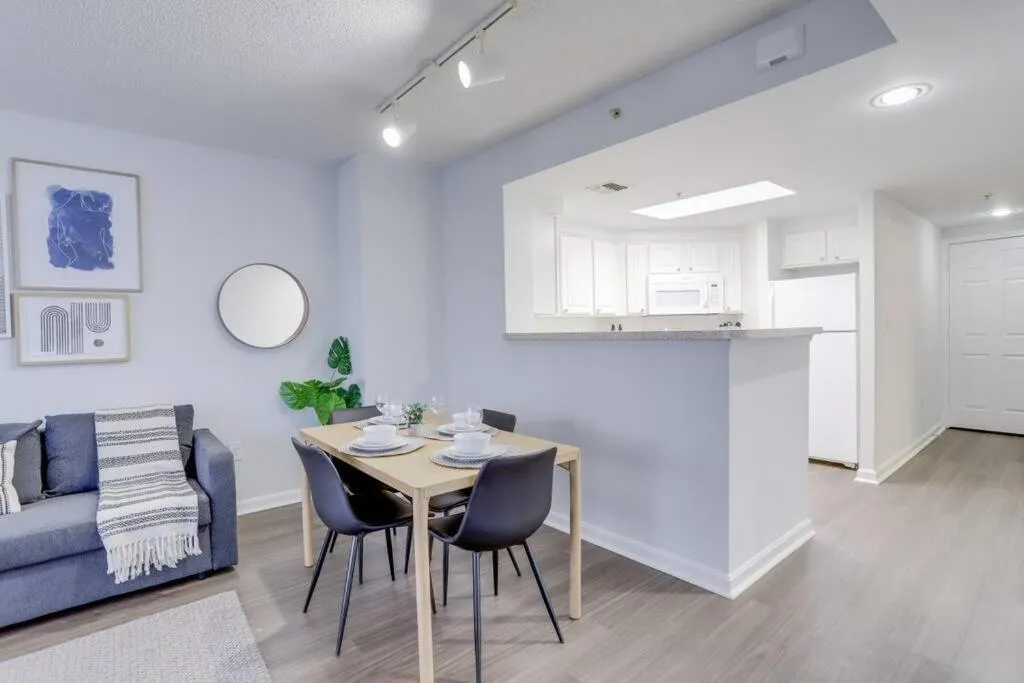 Sensational 1 Bedroom Condo At Ballston place With Gym