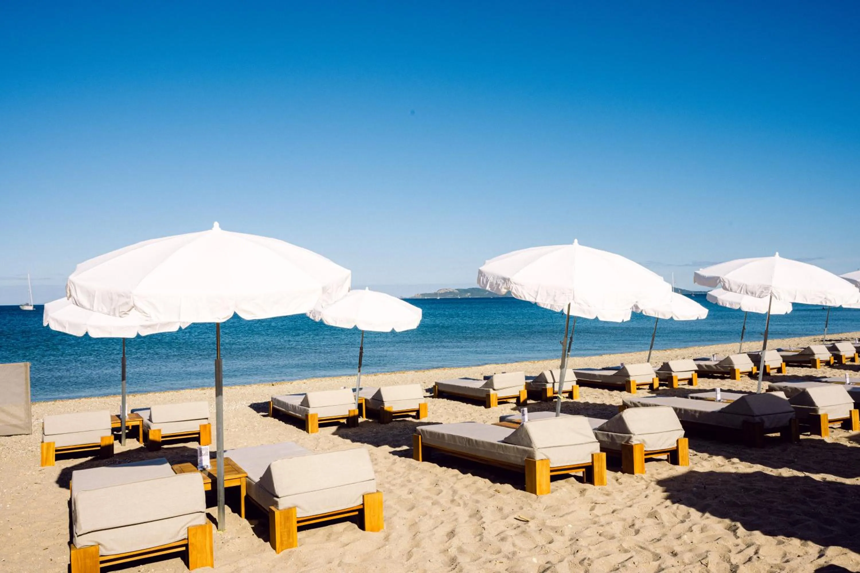 Day in Le Hameau Des Pesquiers Ecolodge & Spa, Curio Collection By Hilton