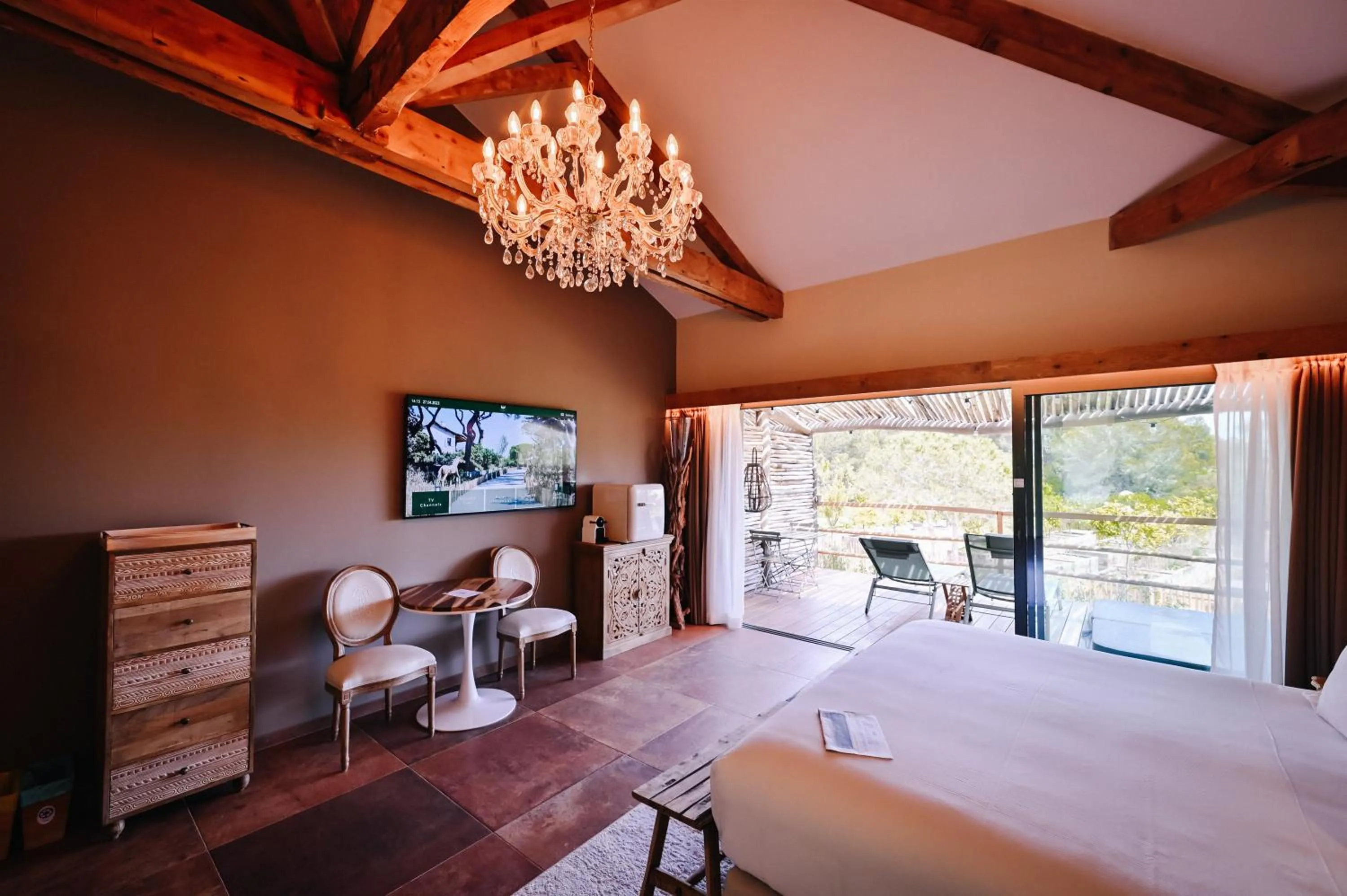 Hot Tub in Le Hameau Des Pesquiers Ecolodge & Spa, Curio Collection By Hilton