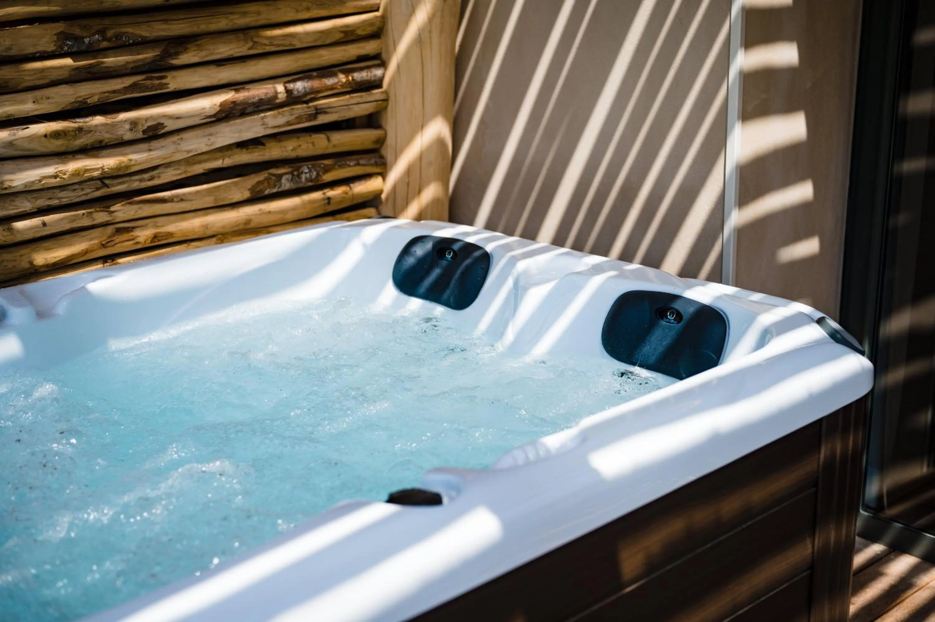 Hot Tub in Le Hameau Des Pesquiers Ecolodge & Spa, Curio Collection By Hilton