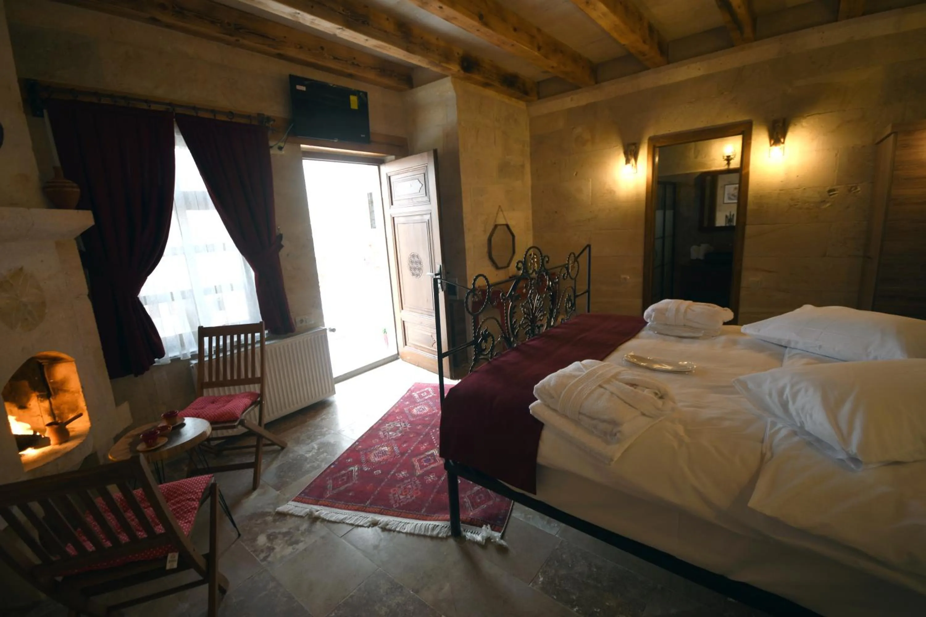 Bed in Lavinia Cappadocia Cave