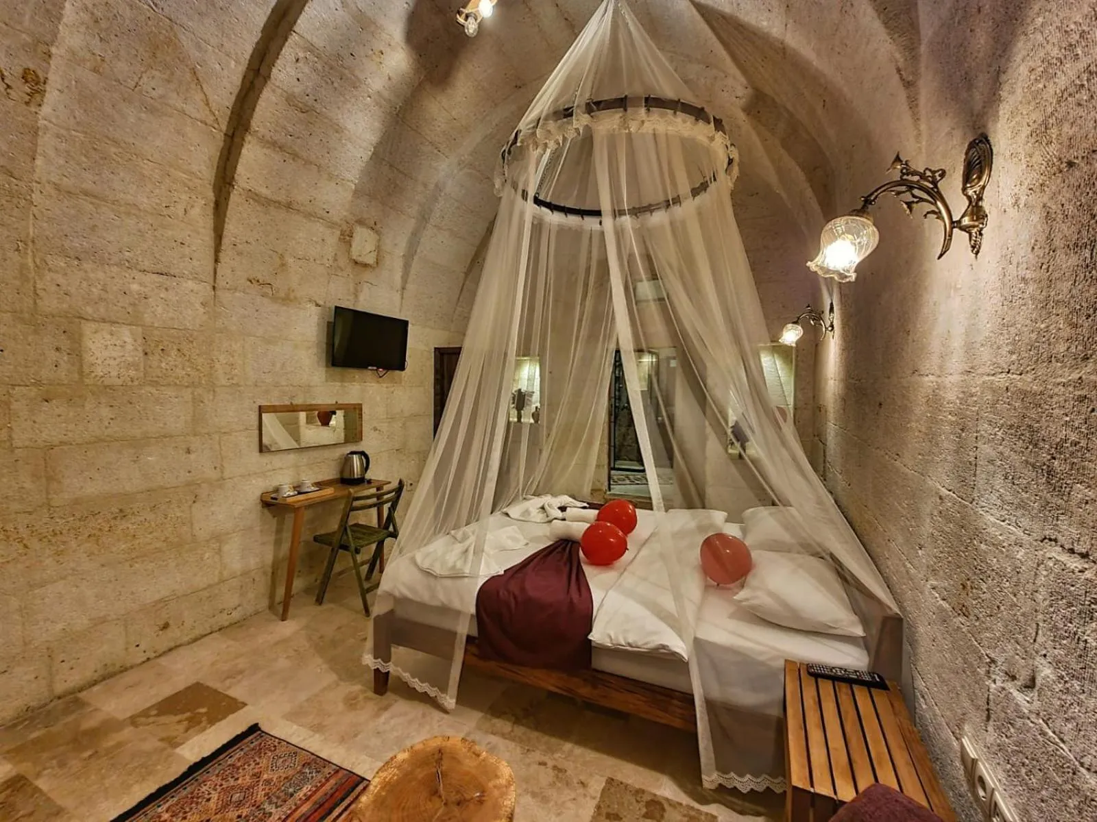 Bed in Lavinia Cappadocia Cave