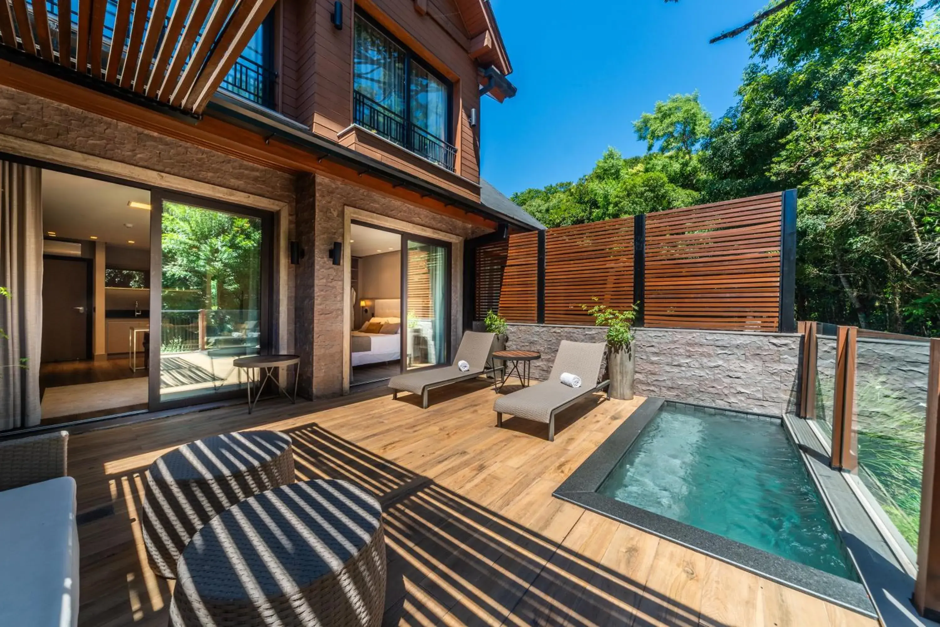 Deluxe Deck Suite - single occupancy in Chateau Laghetto Collection Oficial Deluxe Deck Suite - single occupancy in Chateau Laghetto Collection Oficial