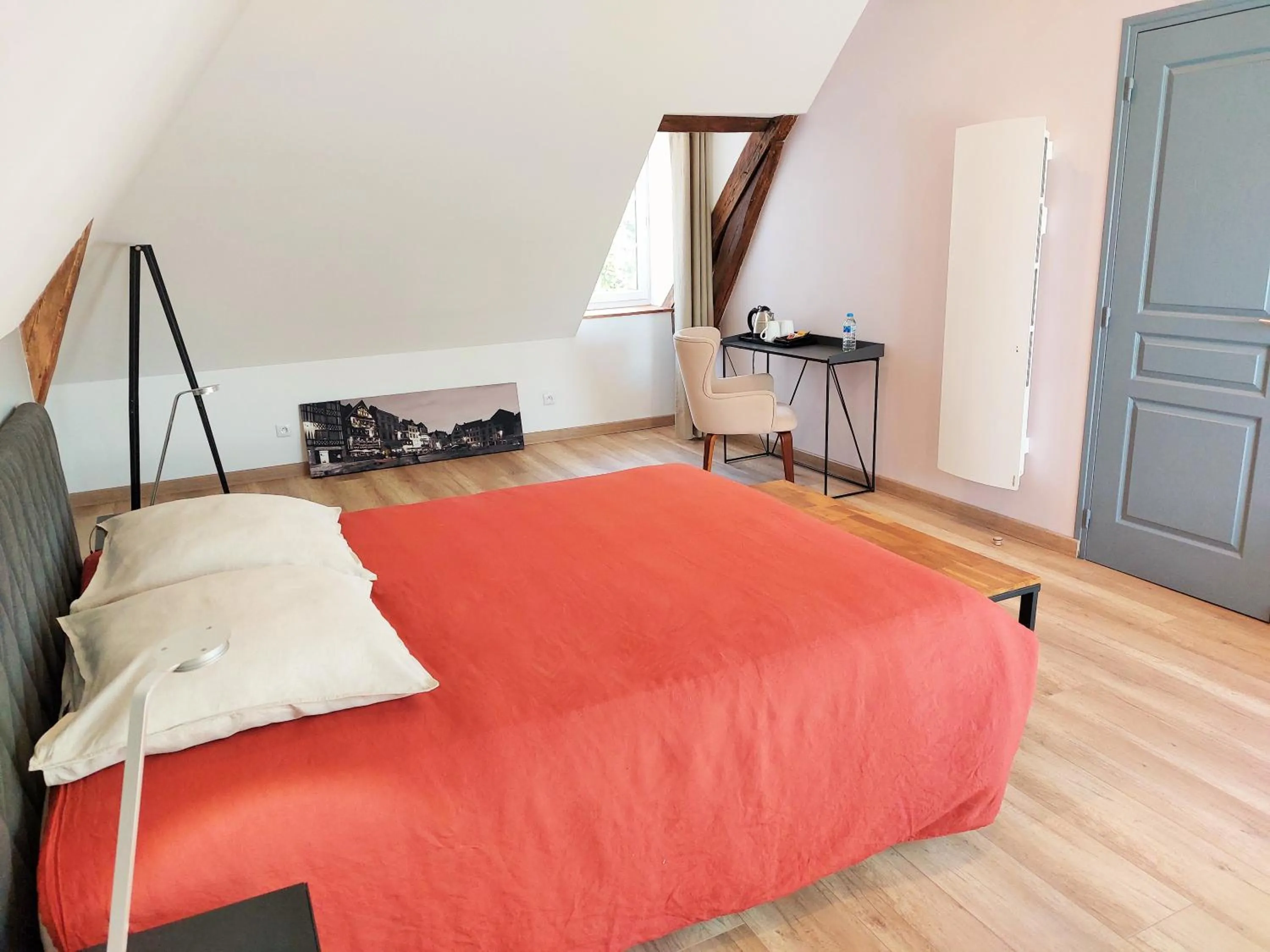 Bedroom, Bed in LES JACQUEMARTS NORMANDS Maison d'hôtes - Guesthouse