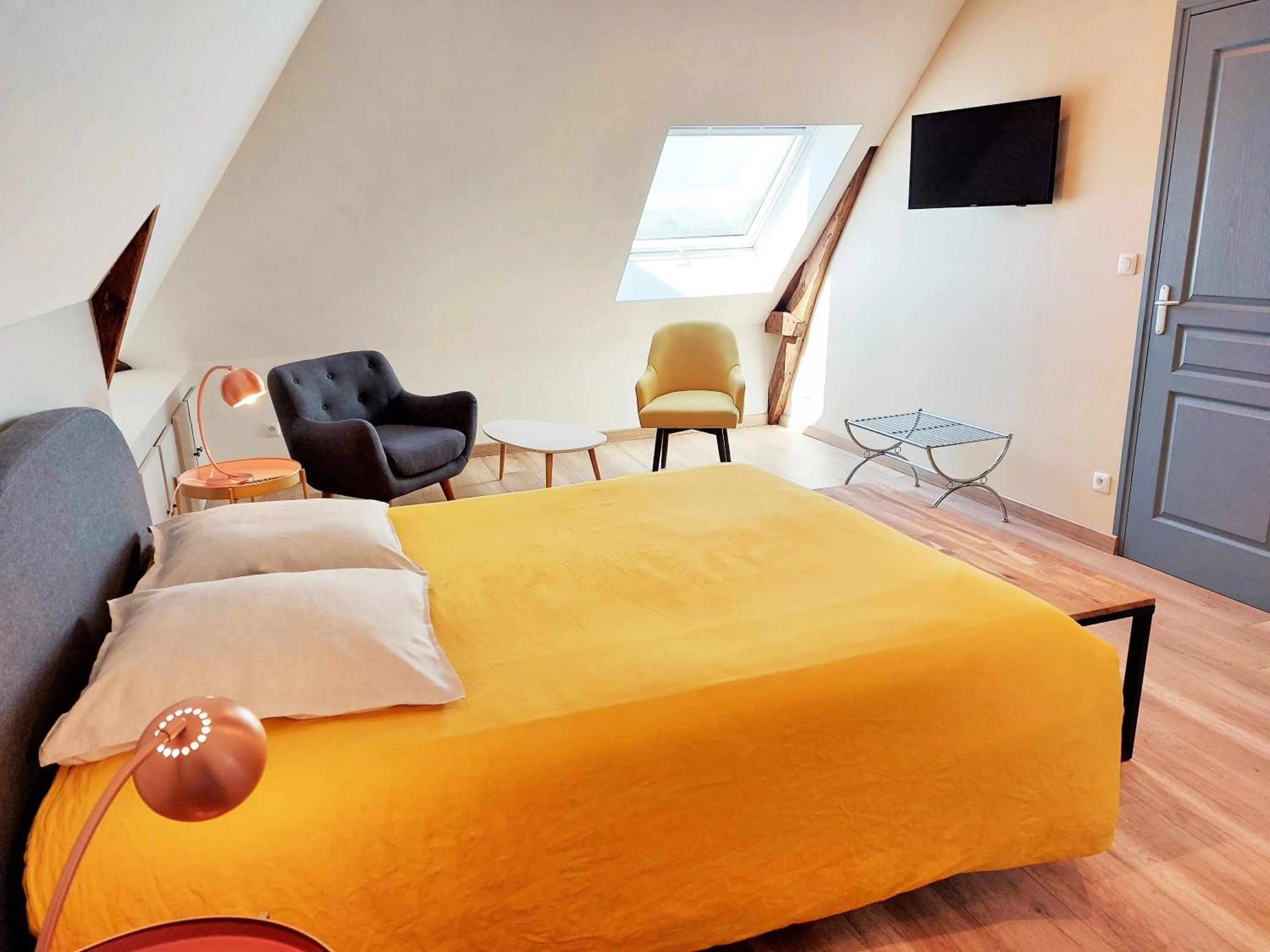 Bedroom, Bed in LES JACQUEMARTS NORMANDS Maison d'hôtes - Guesthouse