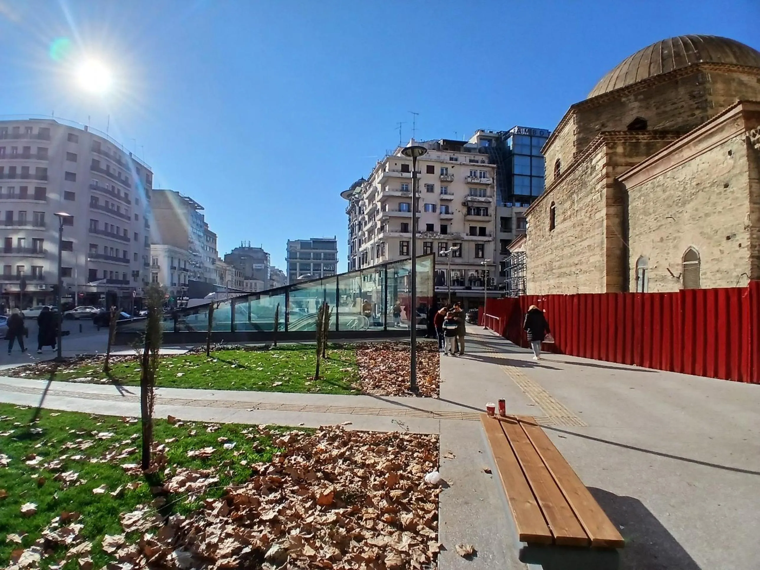 shuttle in Black Onyx Comfort Suites - Elegant Stay- City Center Next to Airport Bus