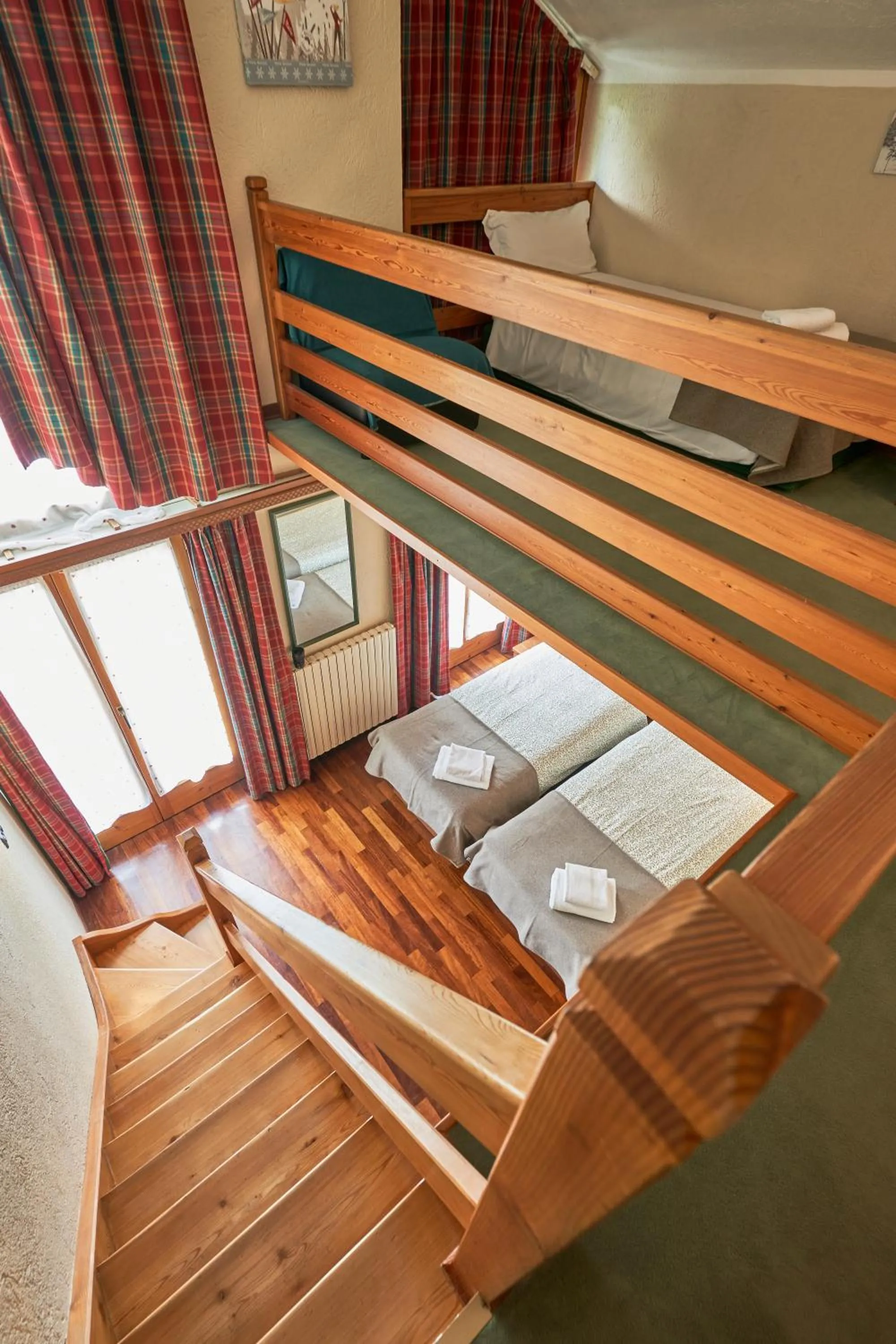 Photo of the whole room, Bed in Hotel Walser Courmayeur