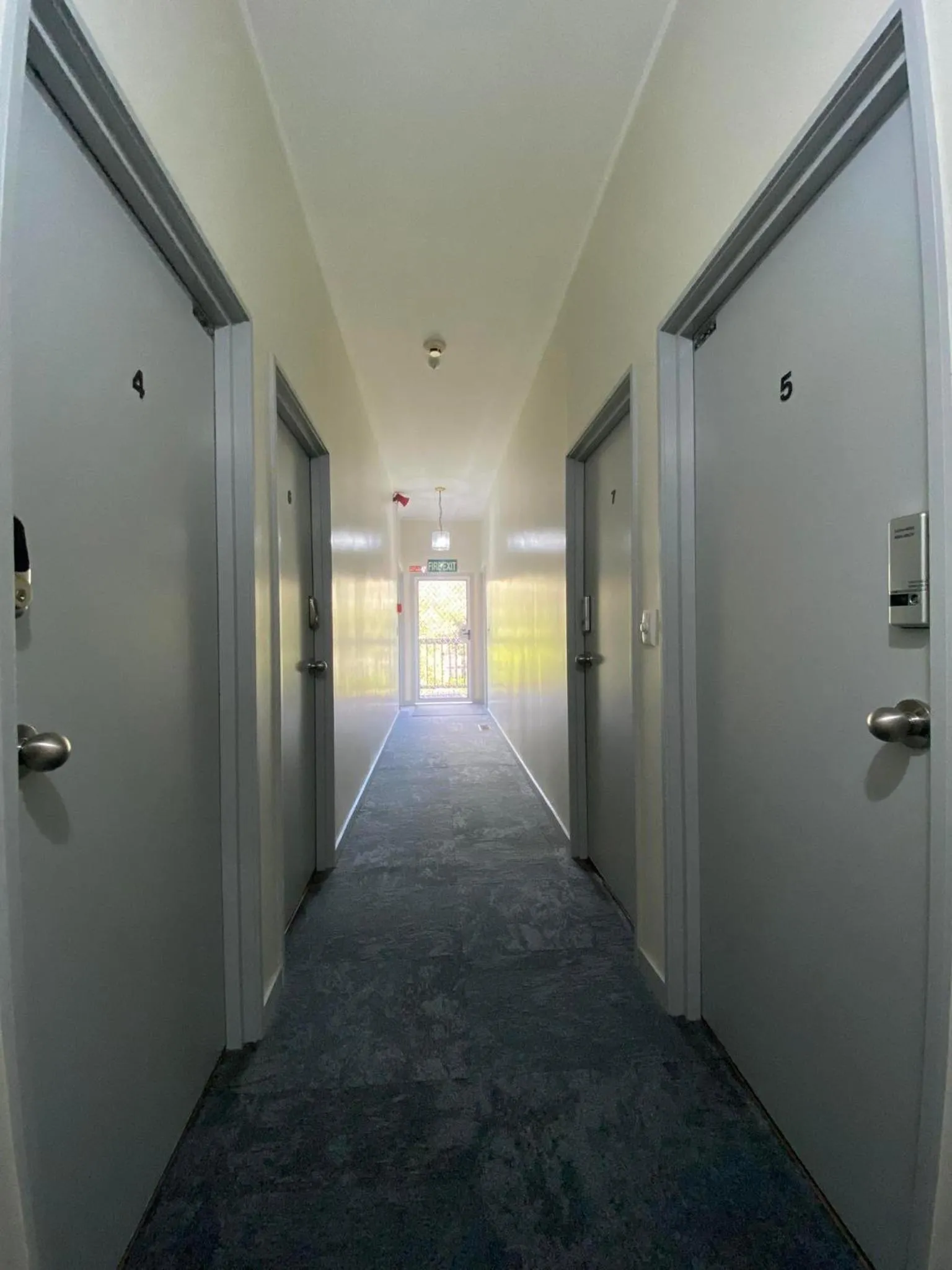 Airport Westney Lodge