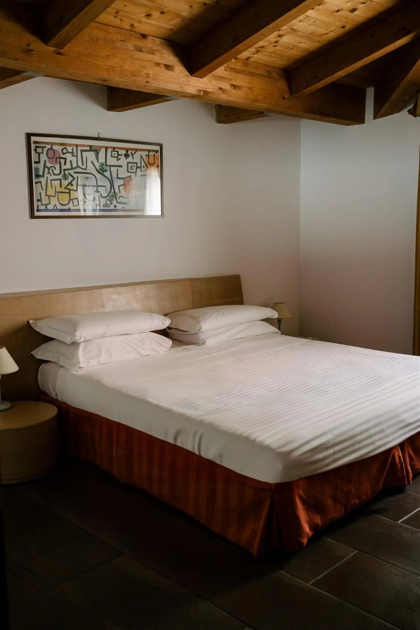 Bed in Hotel Carlton