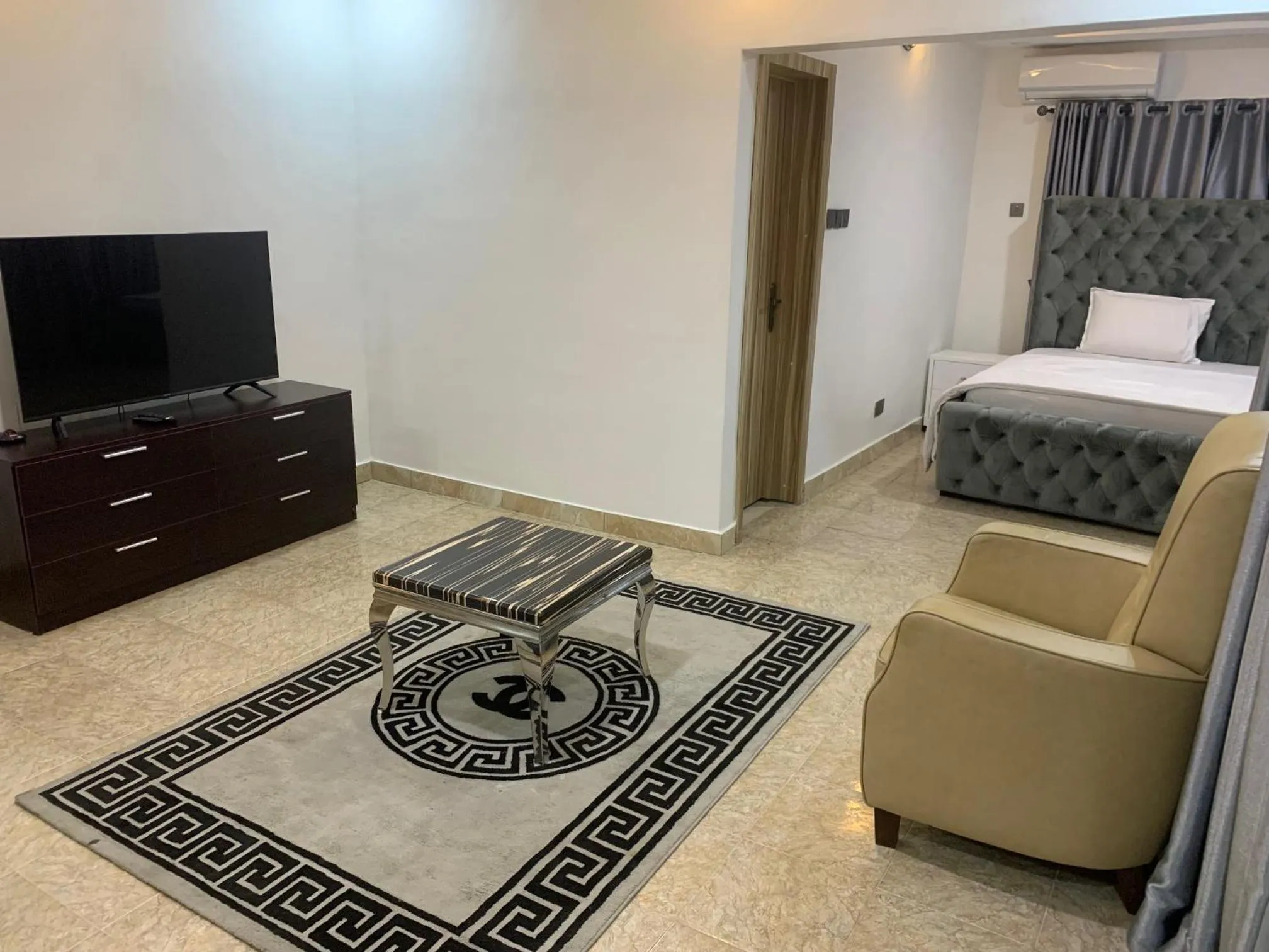 Weena Hotel & Resort