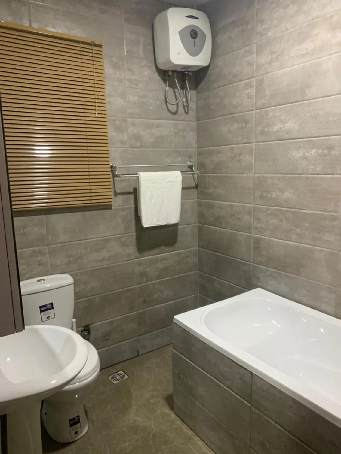 Weena Hotel & Resort