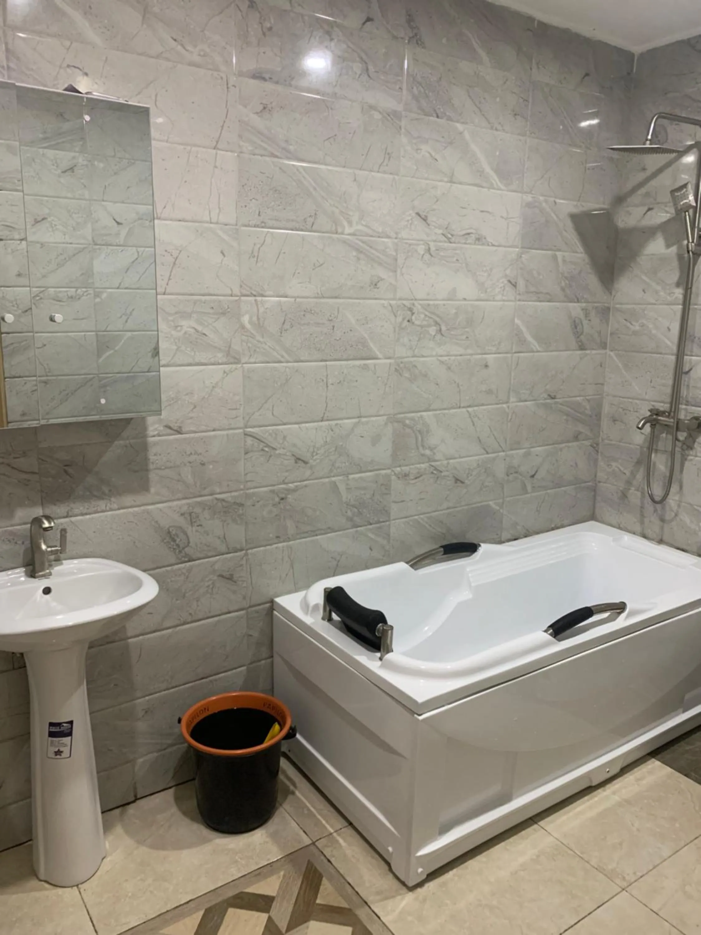 Weena Hotel & Resort