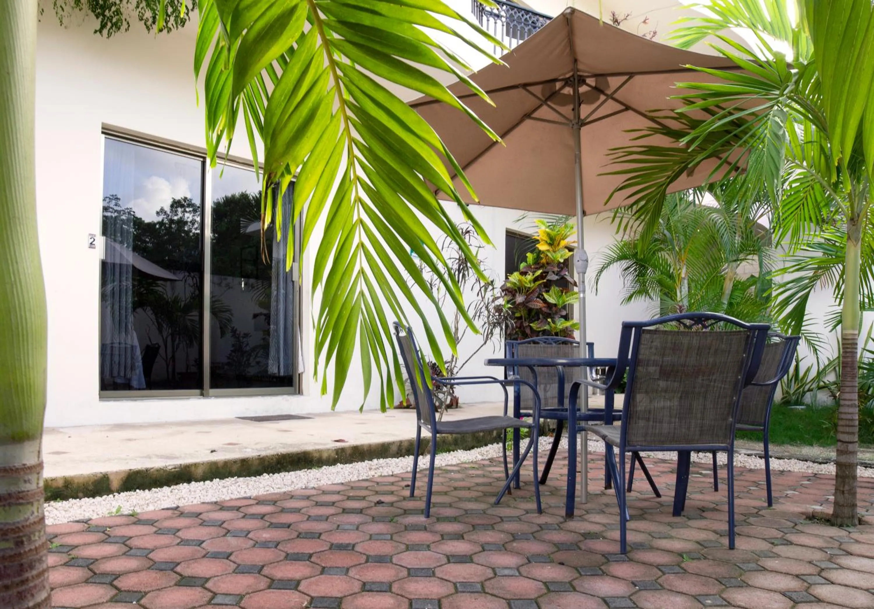 Garden in hotel stella maris tulum