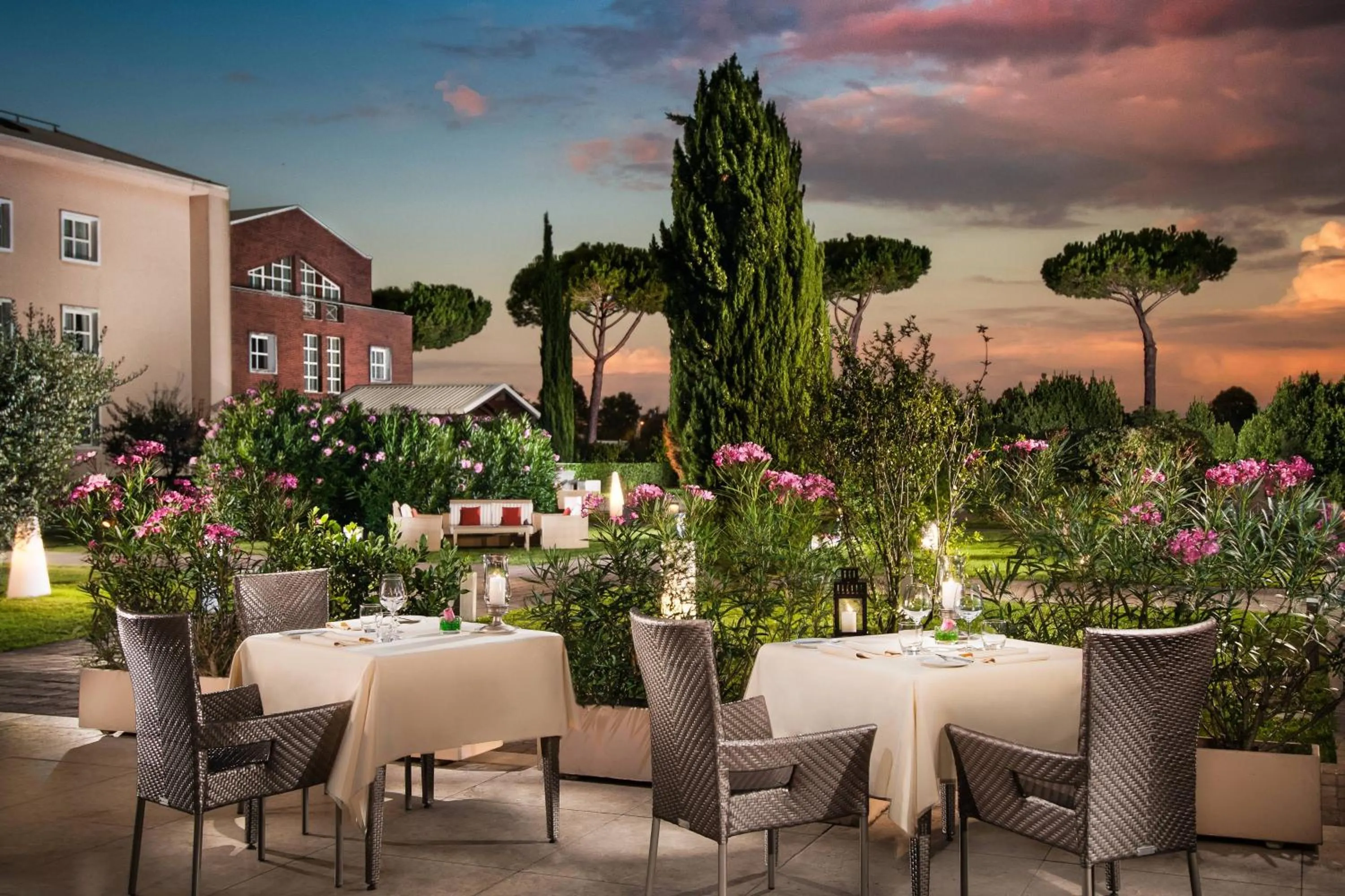 Restaurant/places to eat in Sheraton Rome Parco de Medici
