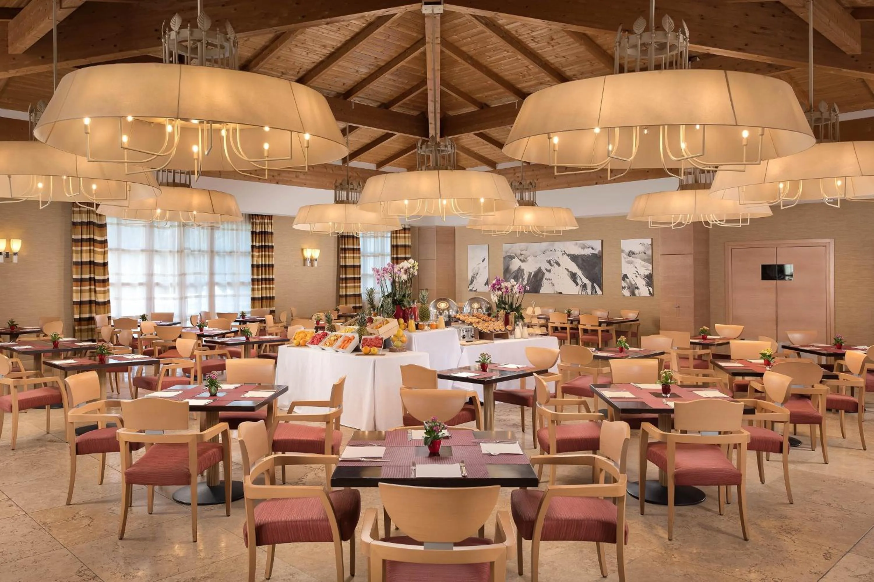 Restaurant/places to eat in Sheraton Rome Parco de Medici