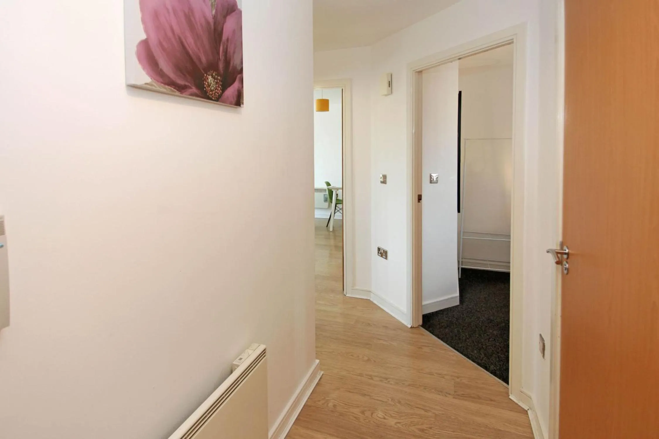 Bedroom in Albion Street Apartments