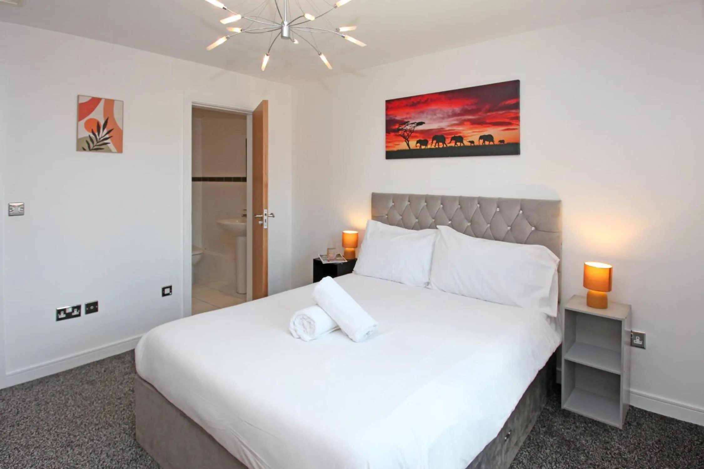 Bed in Albion Street Apartments