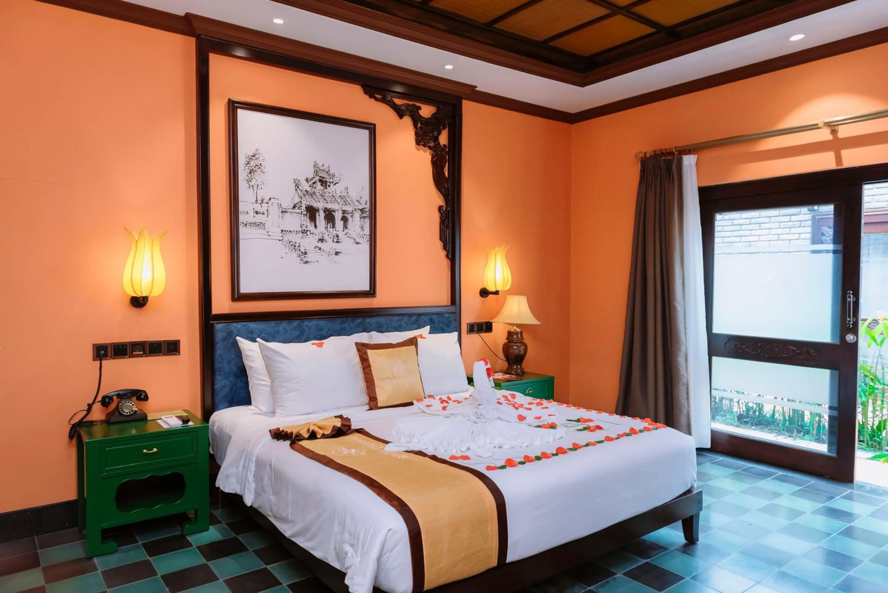 Bed in Spatel d'Annam - Imperial Boutique Spa & Hotel