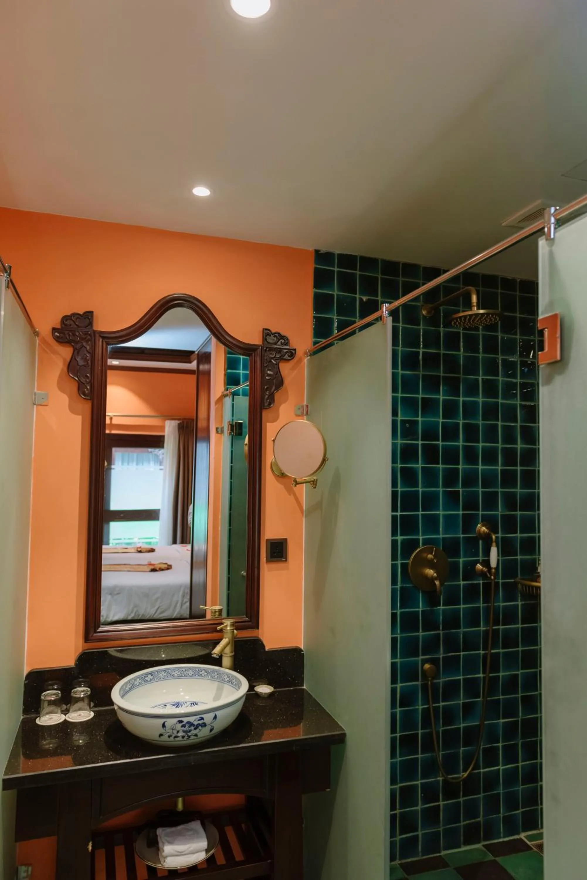 Shower in Spatel d'Annam - Imperial Boutique Spa & Hotel