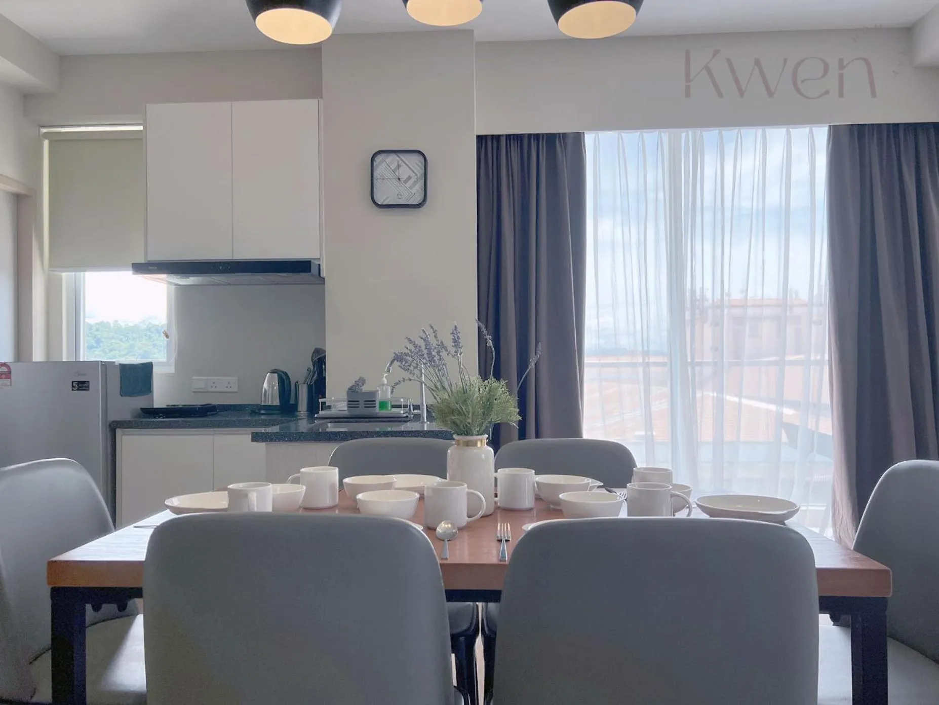 Kitchen or kitchenette in KWEN Suites-Tanjung Aru InfinityPool Seaview/Airport View