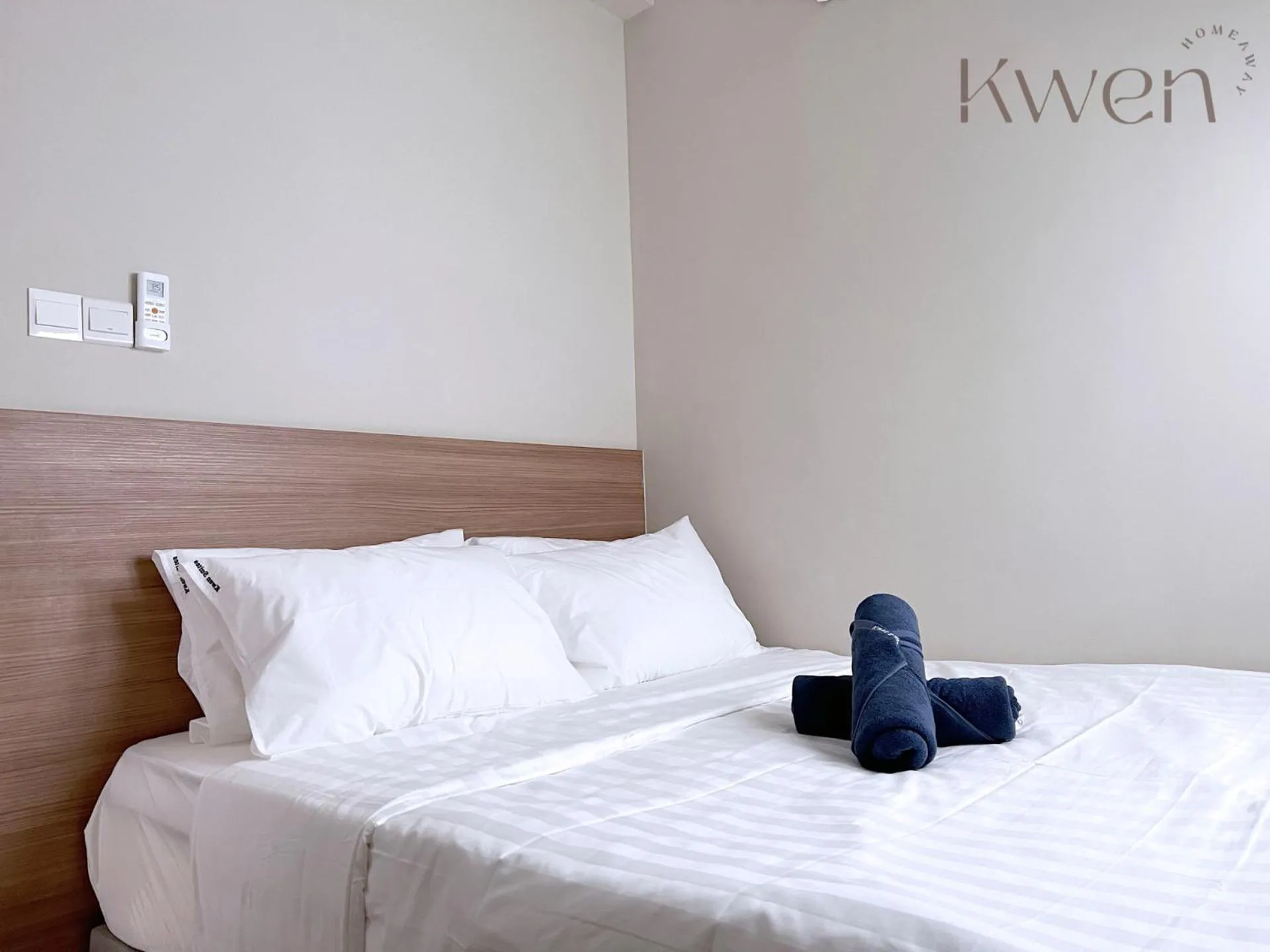 Bedroom, Bed in KWEN Suites-Tanjung Aru InfinityPool Seaview/Airport View