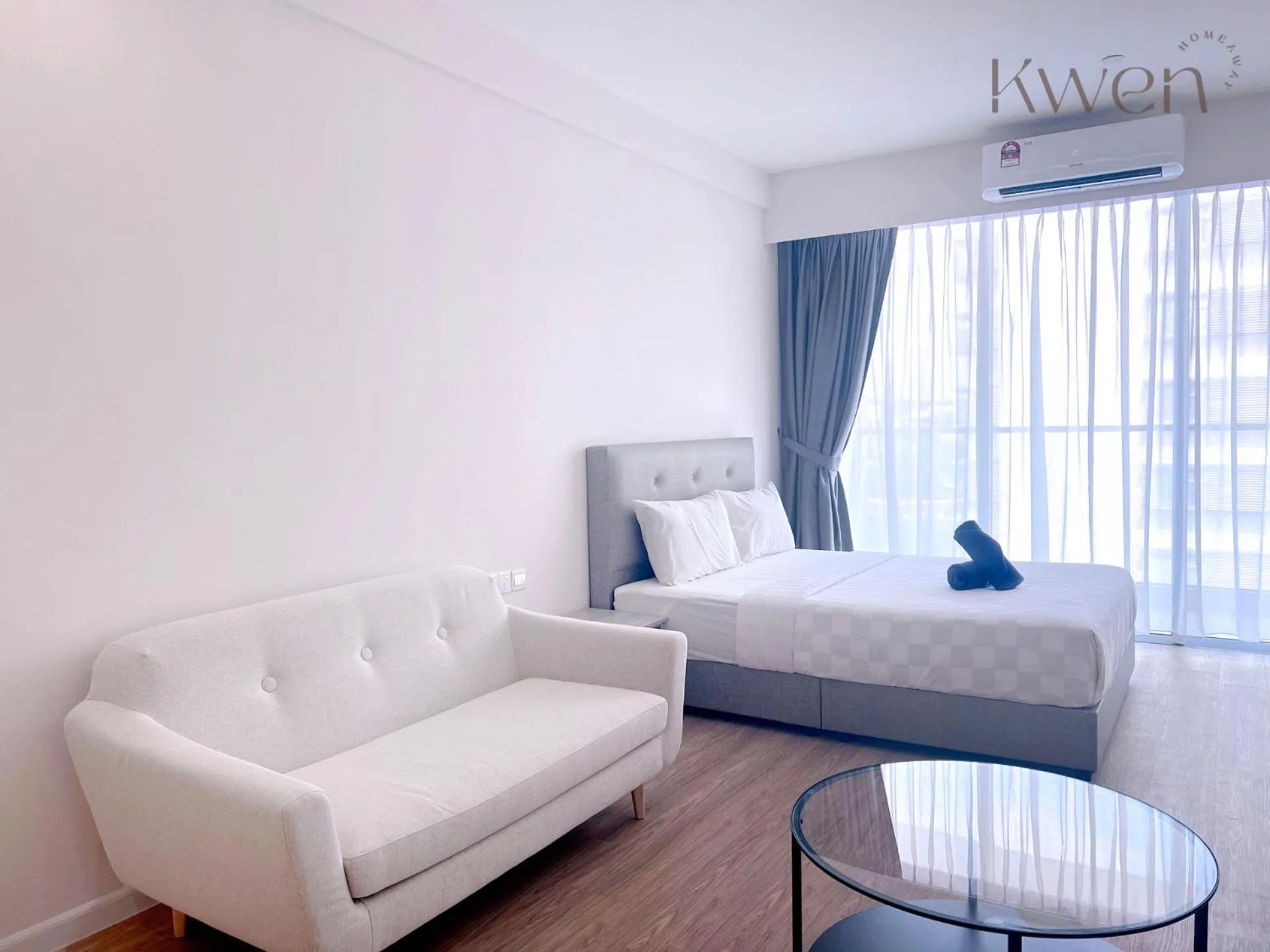 Bedroom, Bed in KWEN Suites-Tanjung Aru InfinityPool Seaview/Airport View