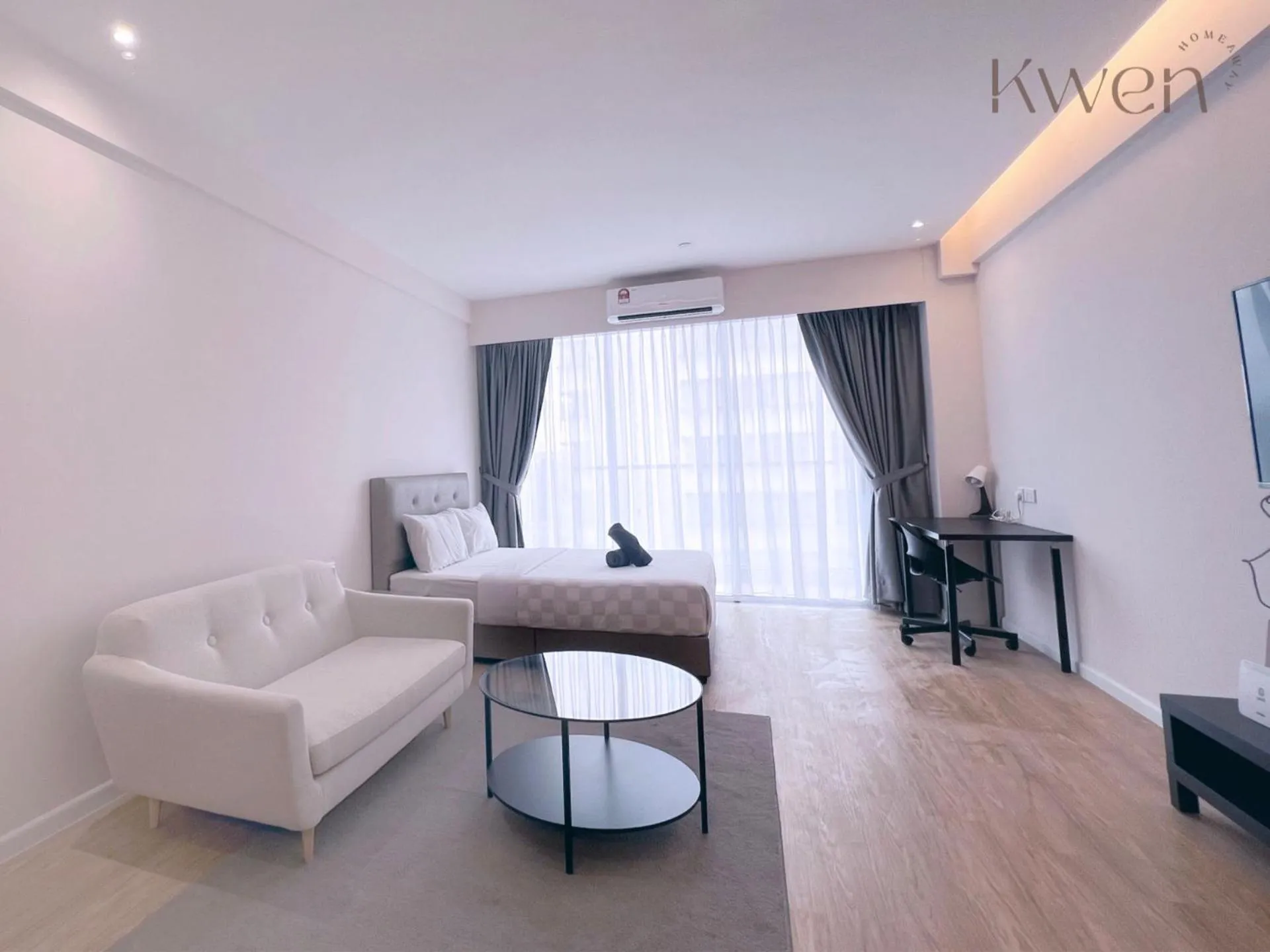 Living room in KWEN Suites-Tanjung Aru InfinityPool Seaview/Airport View