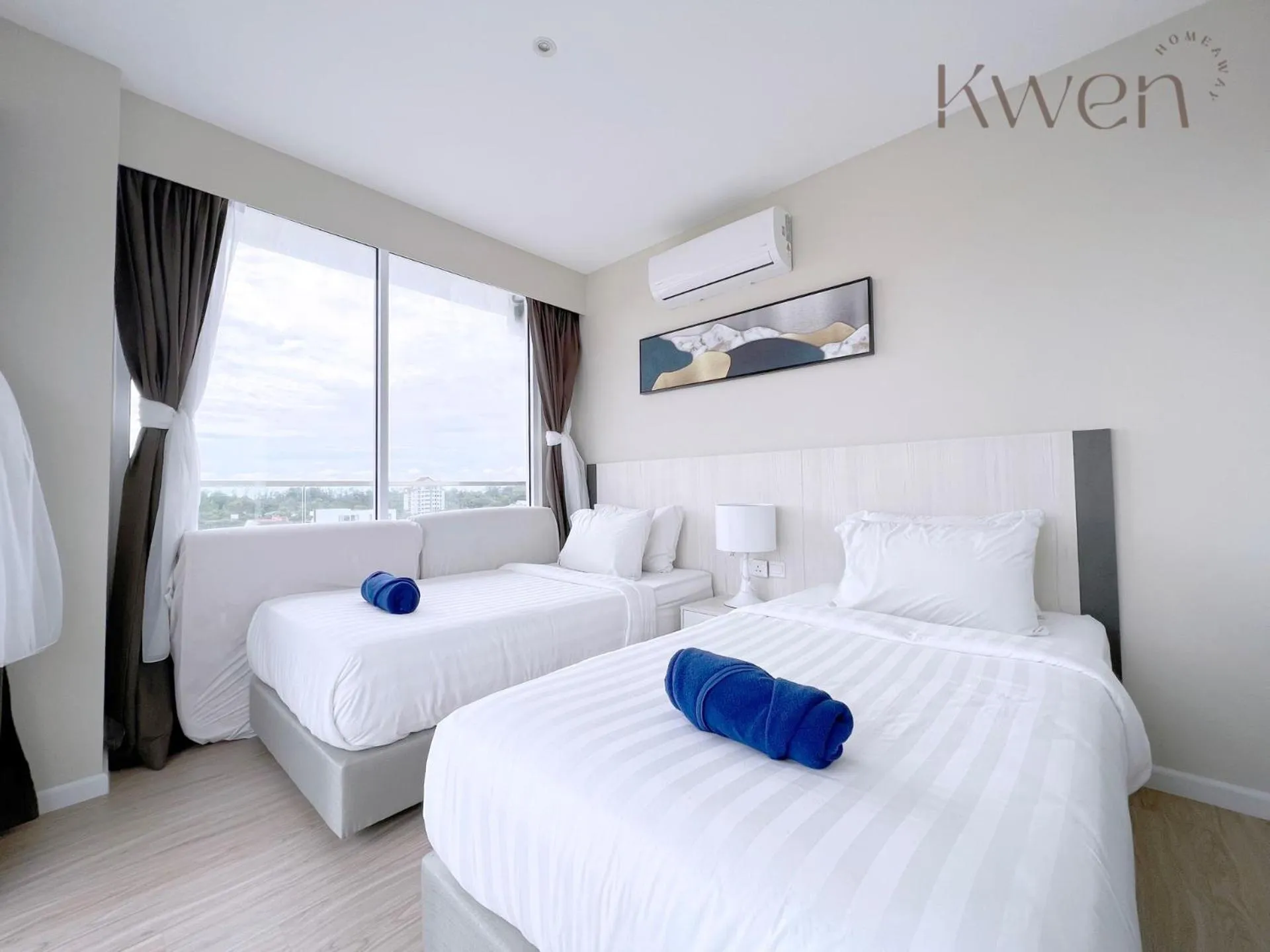 Bedroom, Bed in KWEN Suites-Tanjung Aru InfinityPool Seaview/Airport View