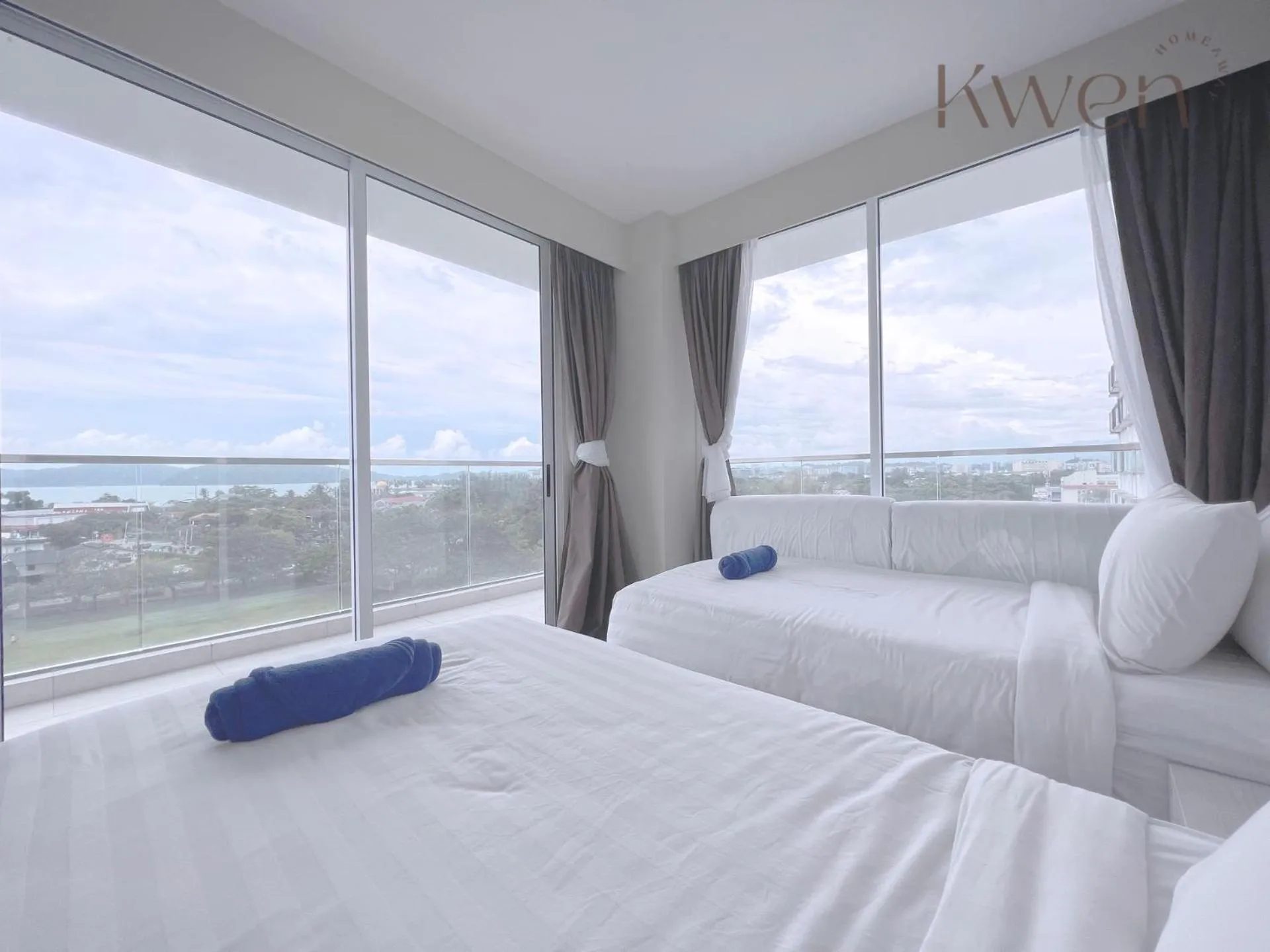 Bedroom, Bed in KWEN Suites-Tanjung Aru InfinityPool Seaview/Airport View