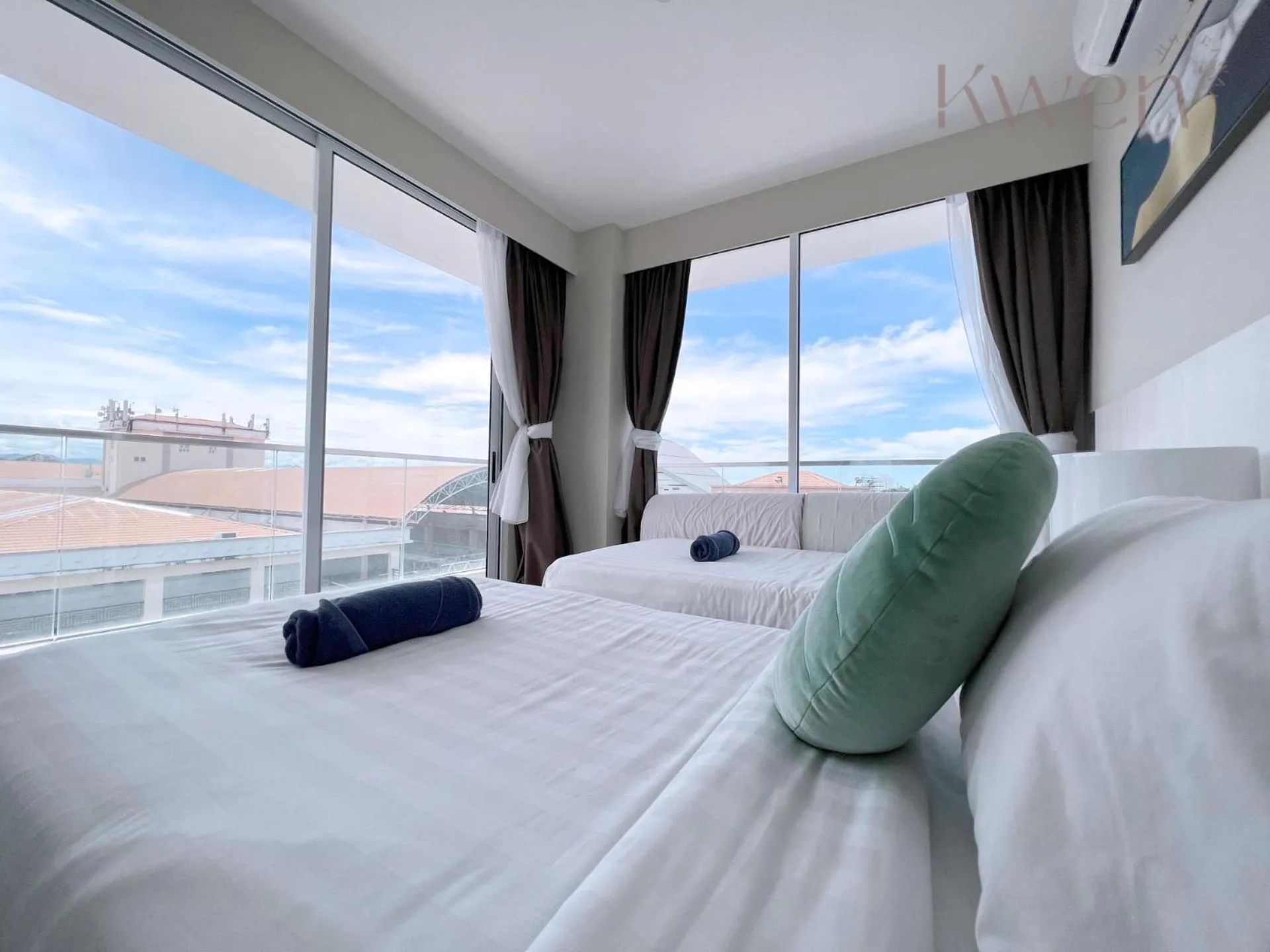 Bedroom, Bed in KWEN Suites-Tanjung Aru InfinityPool Seaview/Airport View