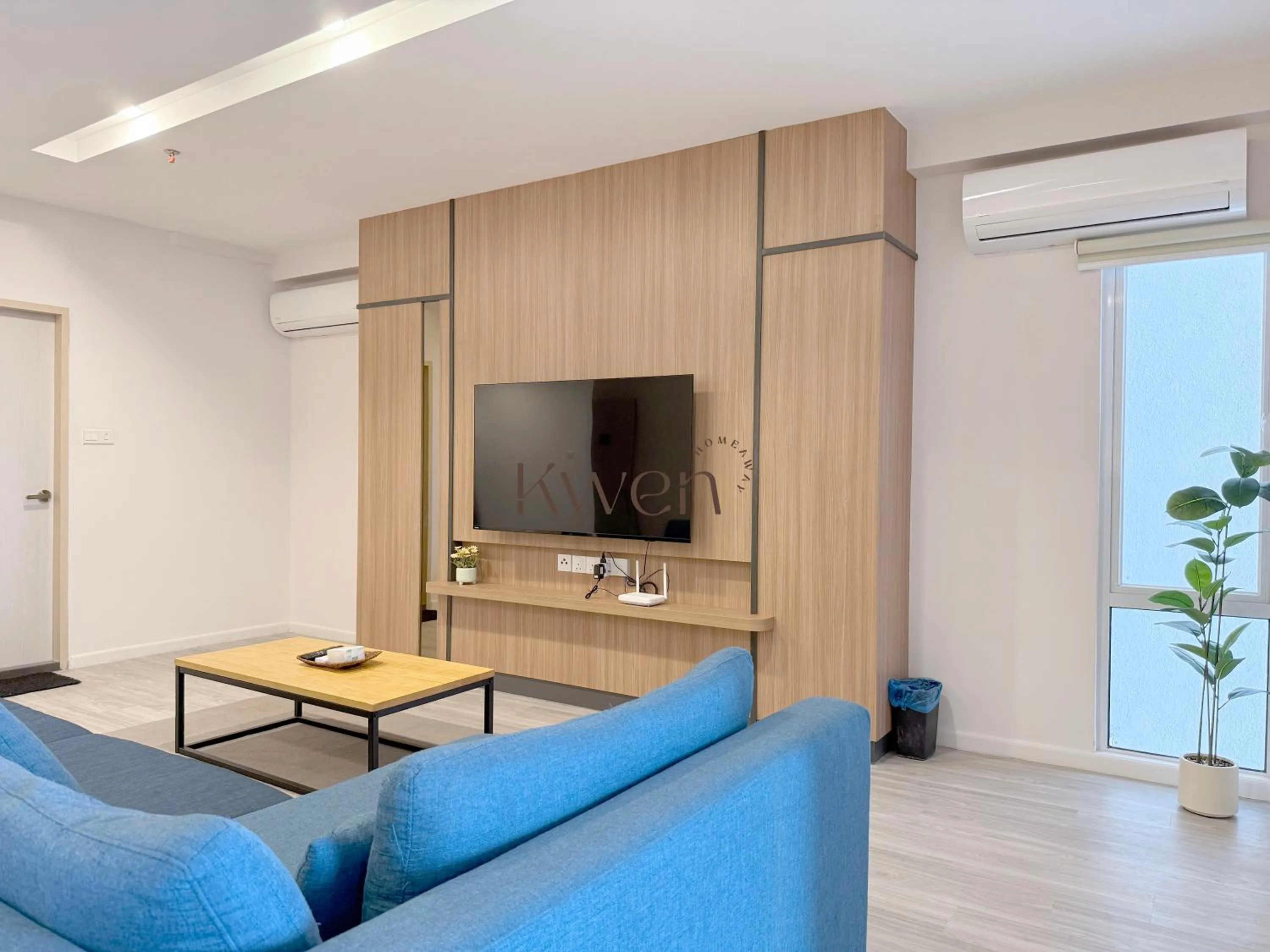 Living room in KWEN Suites-Tanjung Aru InfinityPool Seaview/Airport View