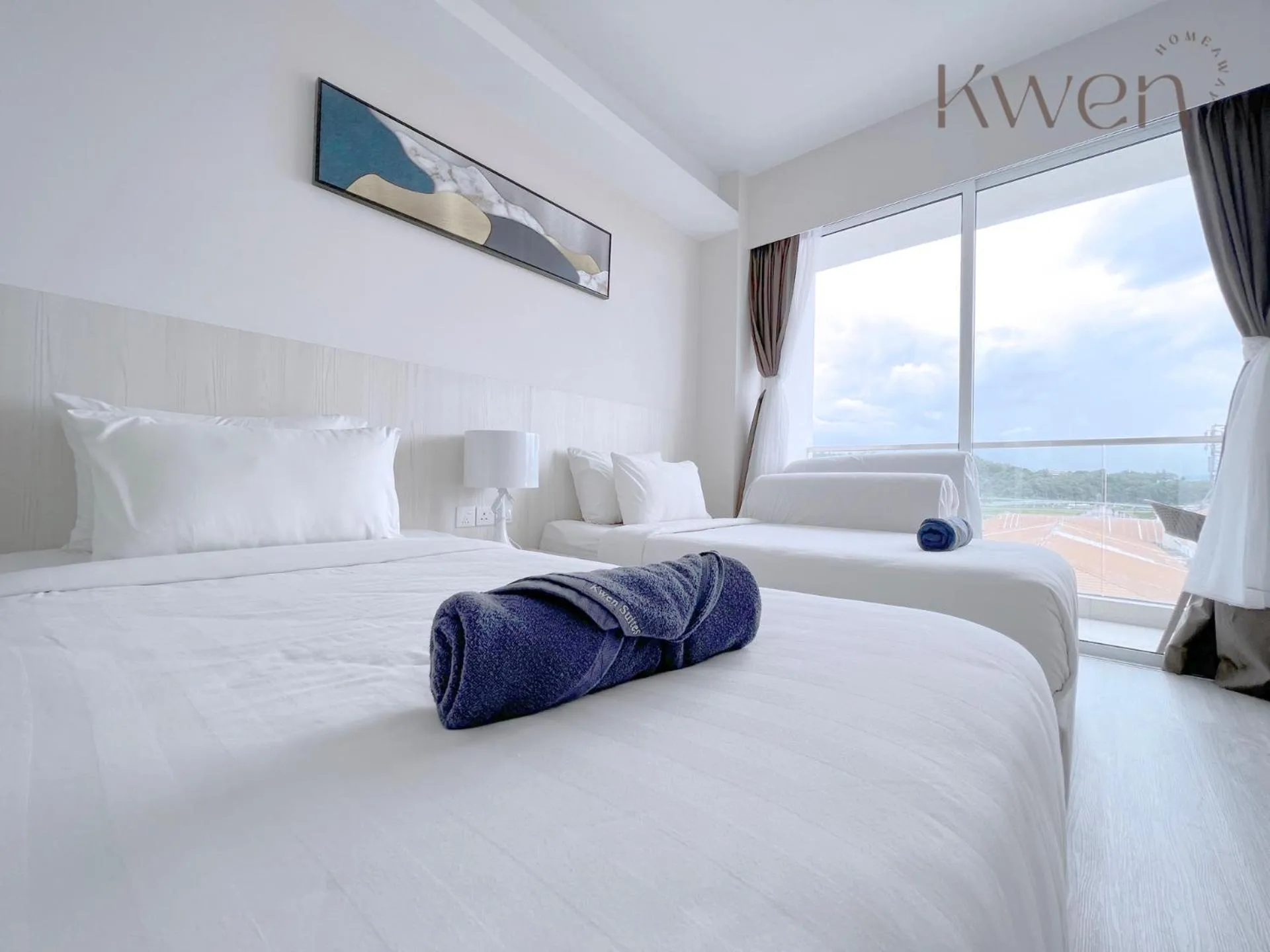 Bedroom, Bed in KWEN Suites-Tanjung Aru InfinityPool Seaview/Airport View