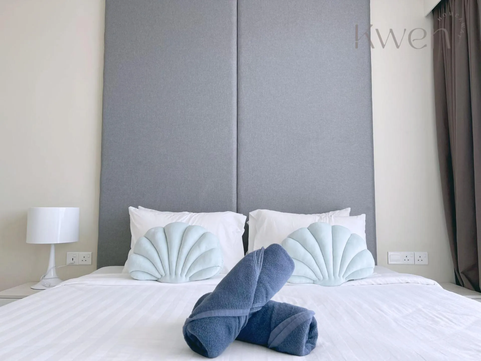 Bedroom, Bed in KWEN Suites-Tanjung Aru InfinityPool Seaview/Airport View