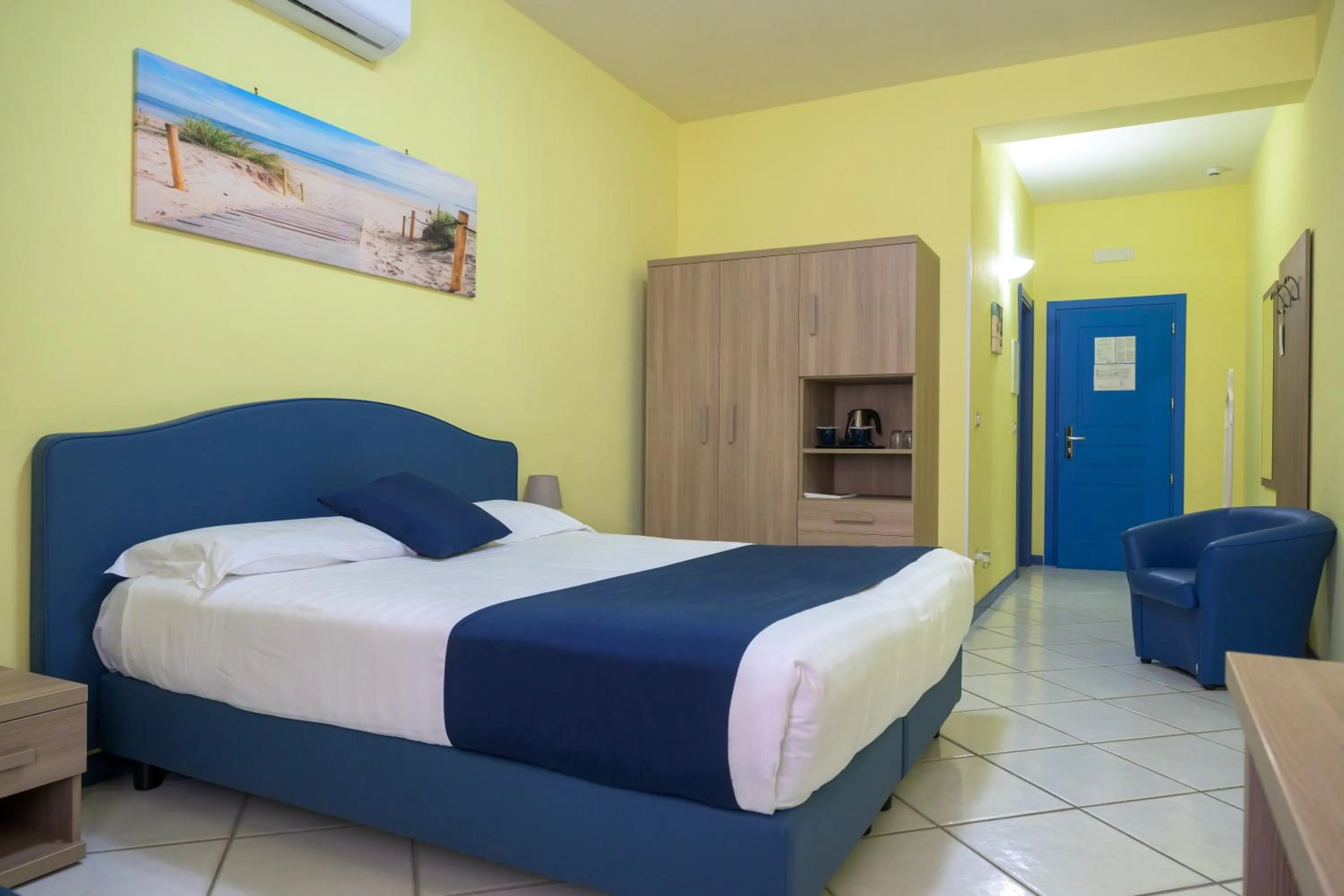 Bedroom, Bed in Hotel Centro Congressi Polo Nautico