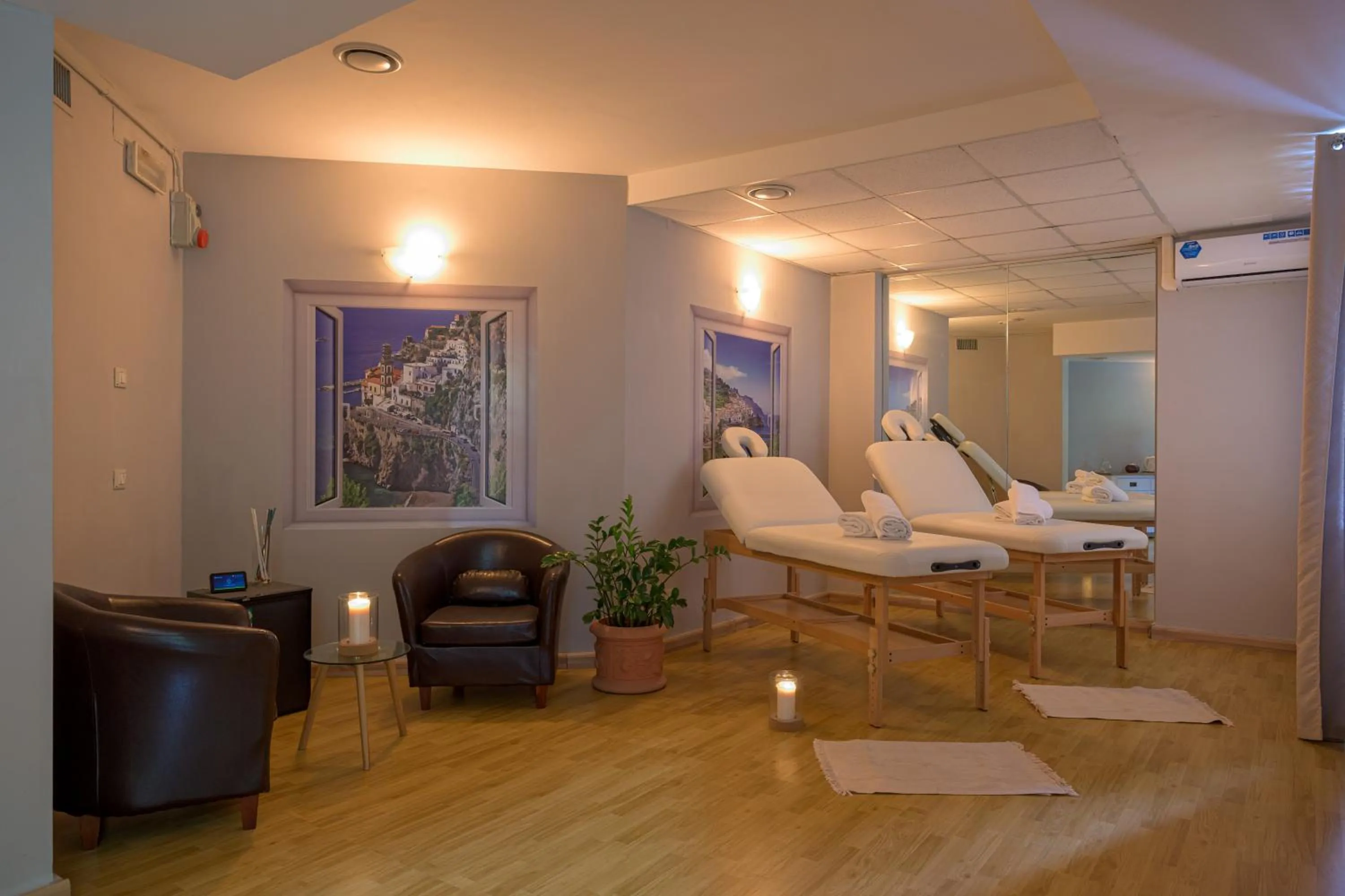 Massage in Hotel Centro Congressi Polo Nautico