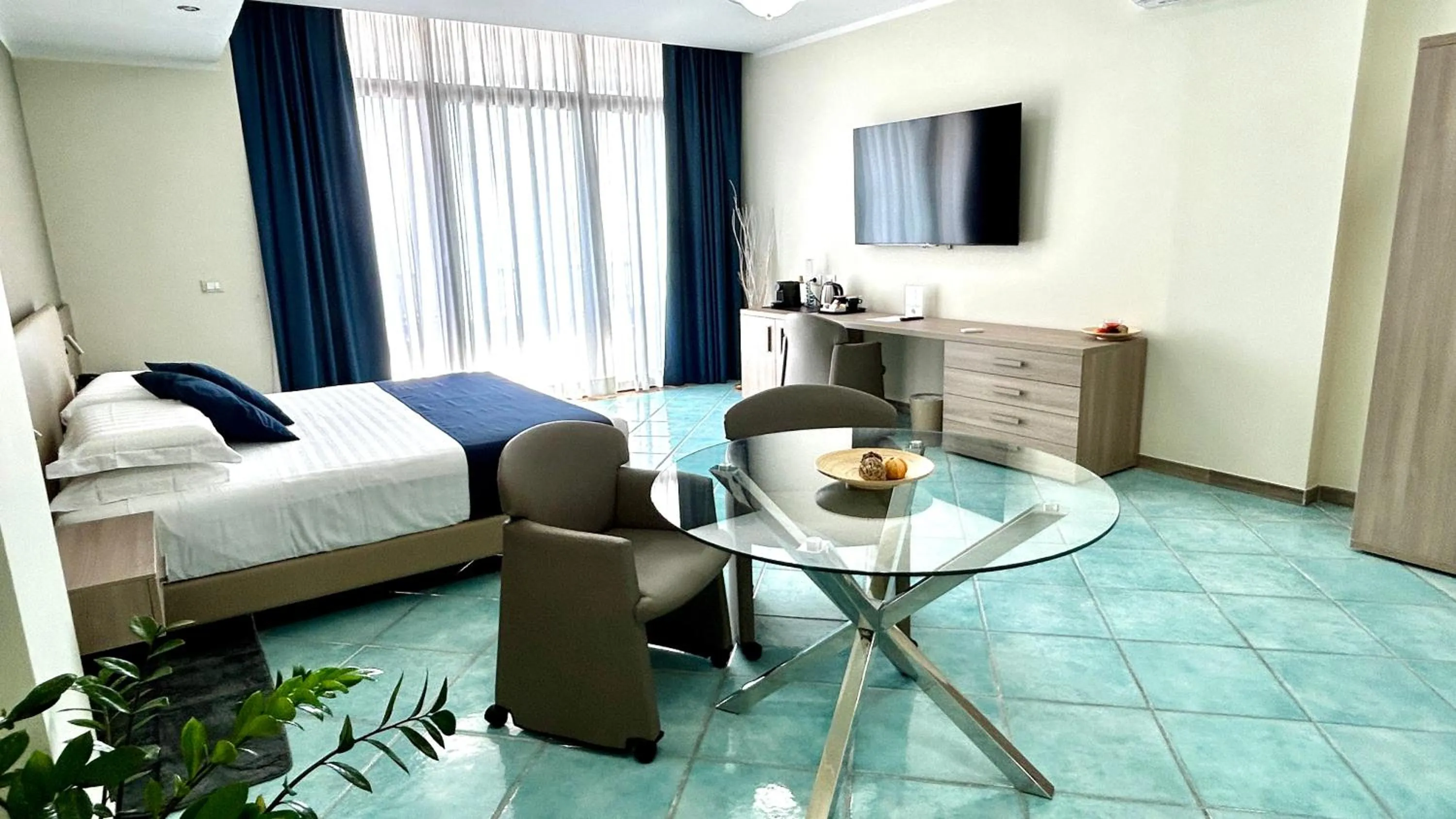 Photo of the whole room, Bed in Hotel Centro Congressi Polo Nautico