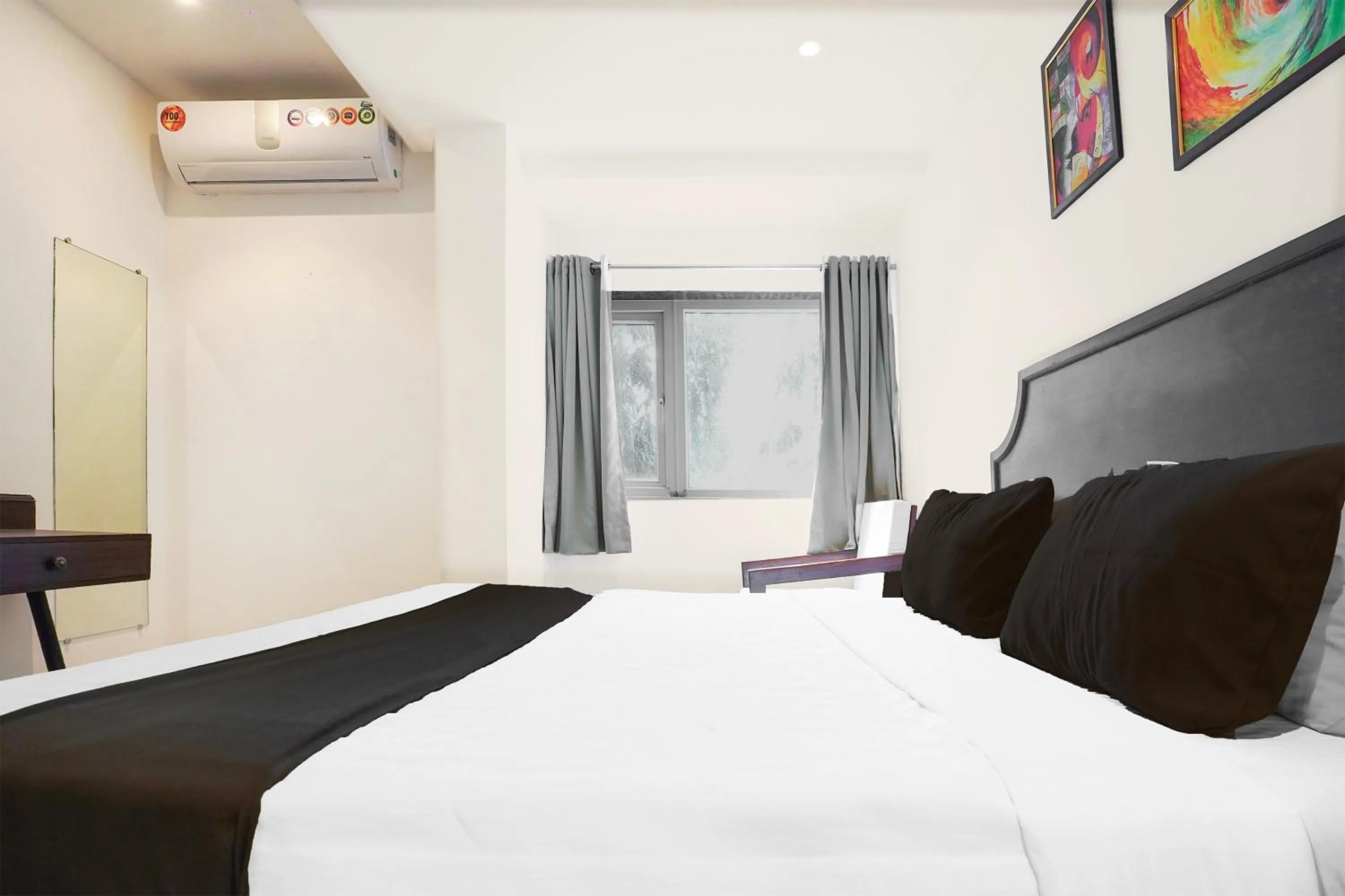 Bedroom, Bed in Super Townhouse Central Bazar Road Ramdaspeth