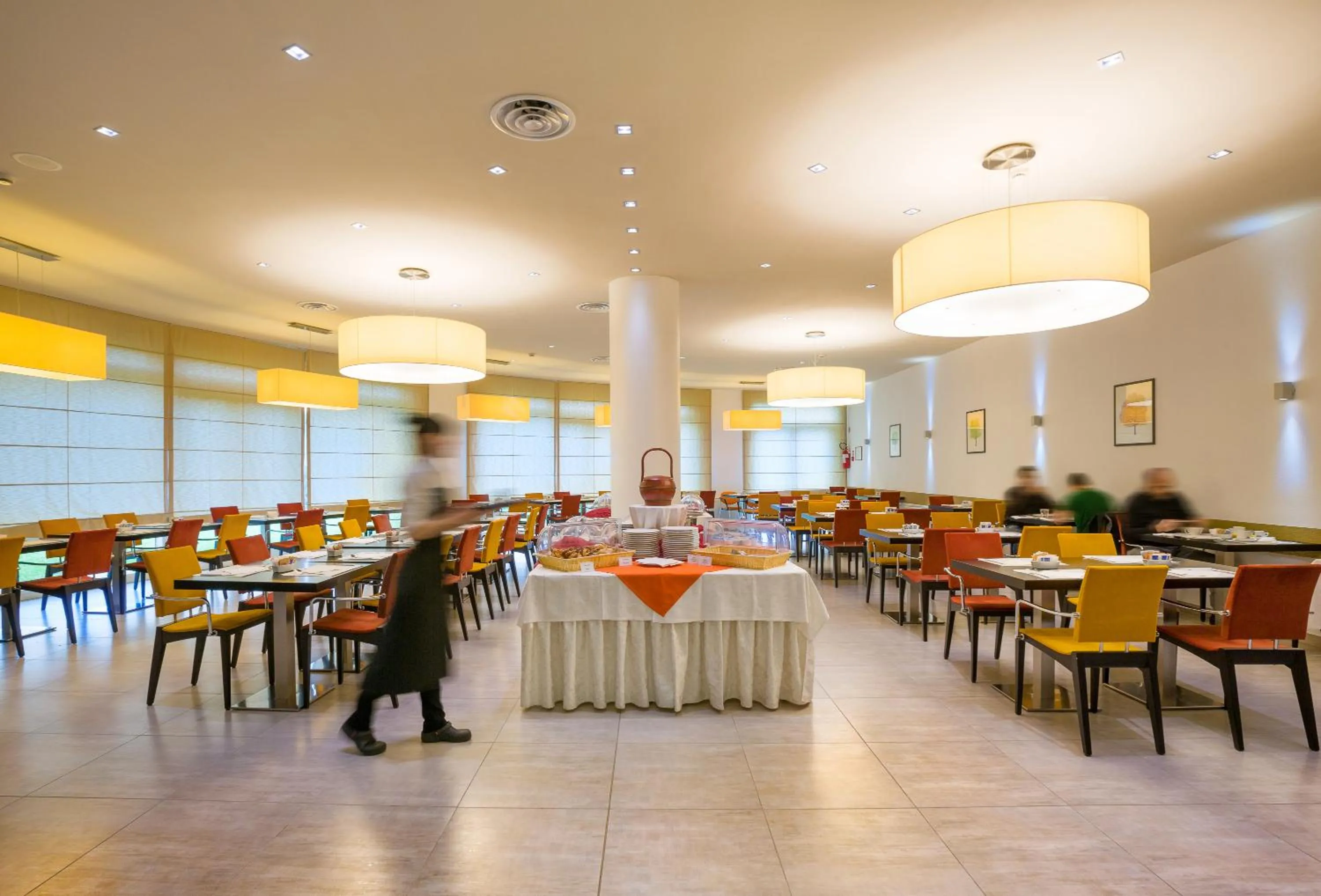 Breakfast in UNA HOTELS Cesena Nord