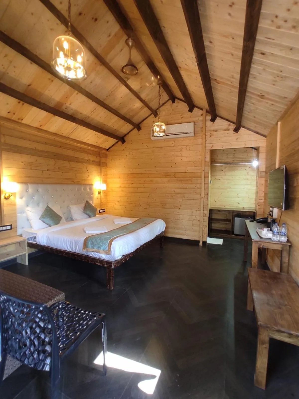 Bed in Cocorico Beach Resort