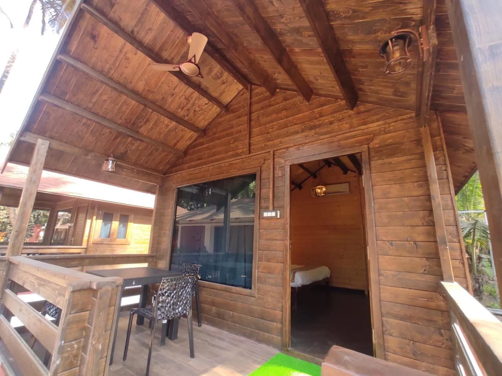 Cocorico Beach Resort