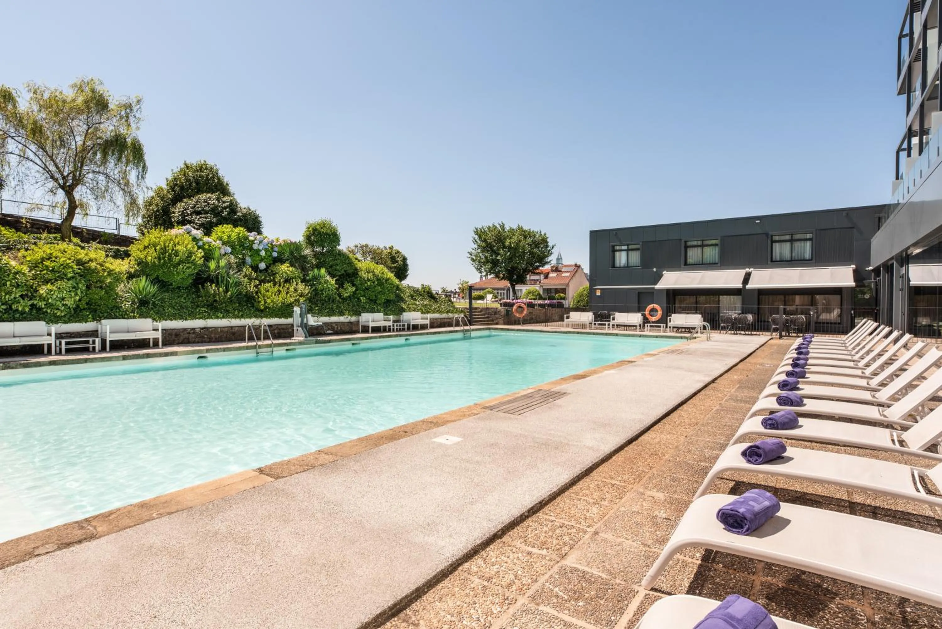 Swimming pool in Exe Peregrino