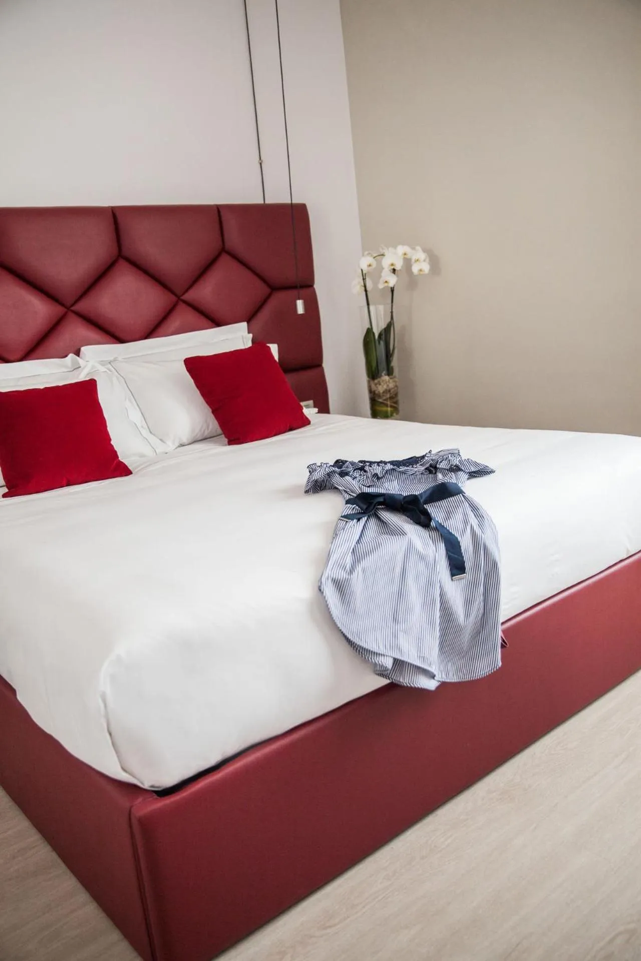 Photo of the whole room, Bed in Miramare The Palace Resort