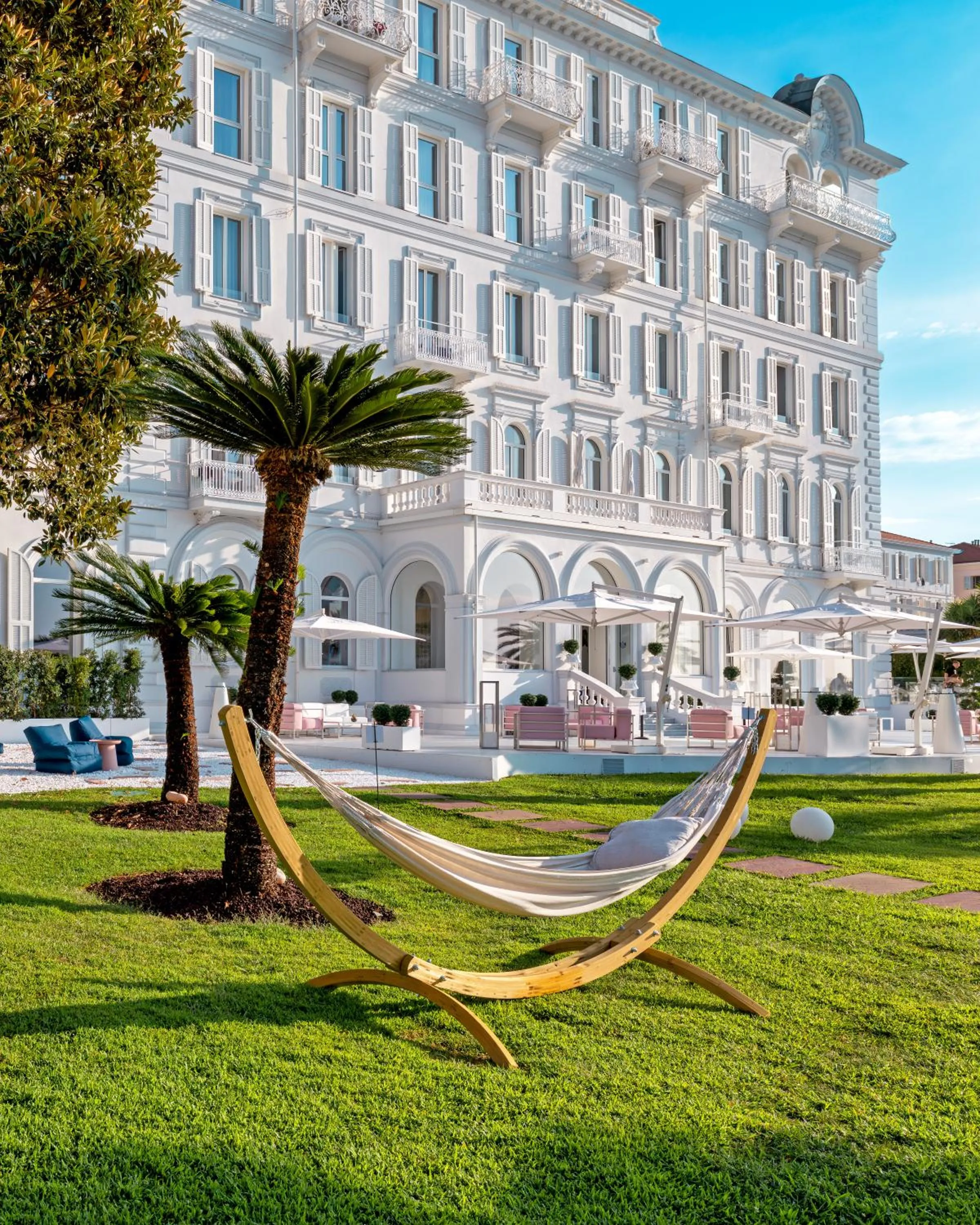 Property building in Miramare The Palace Resort